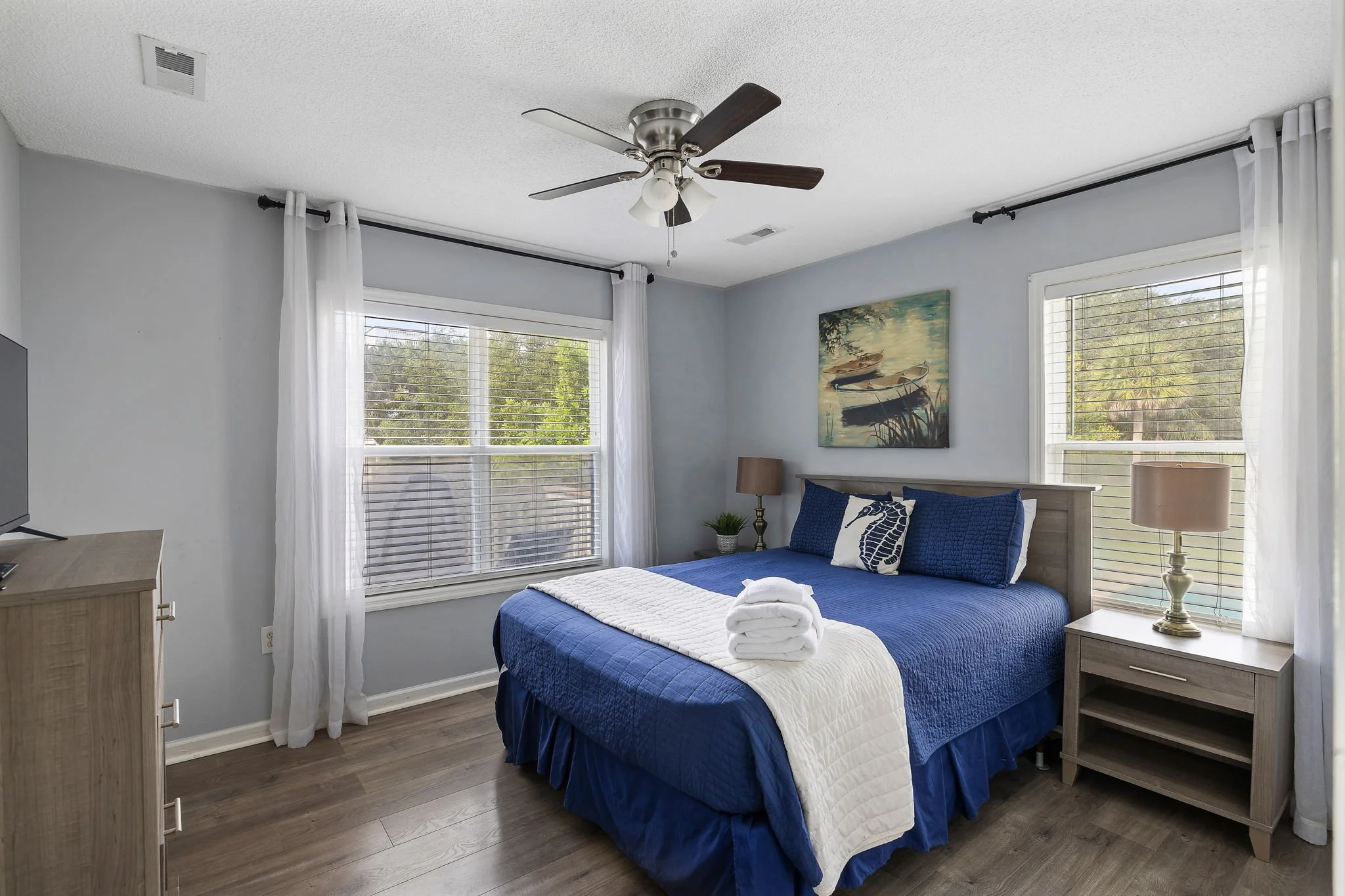 15 bedroom.jpg
