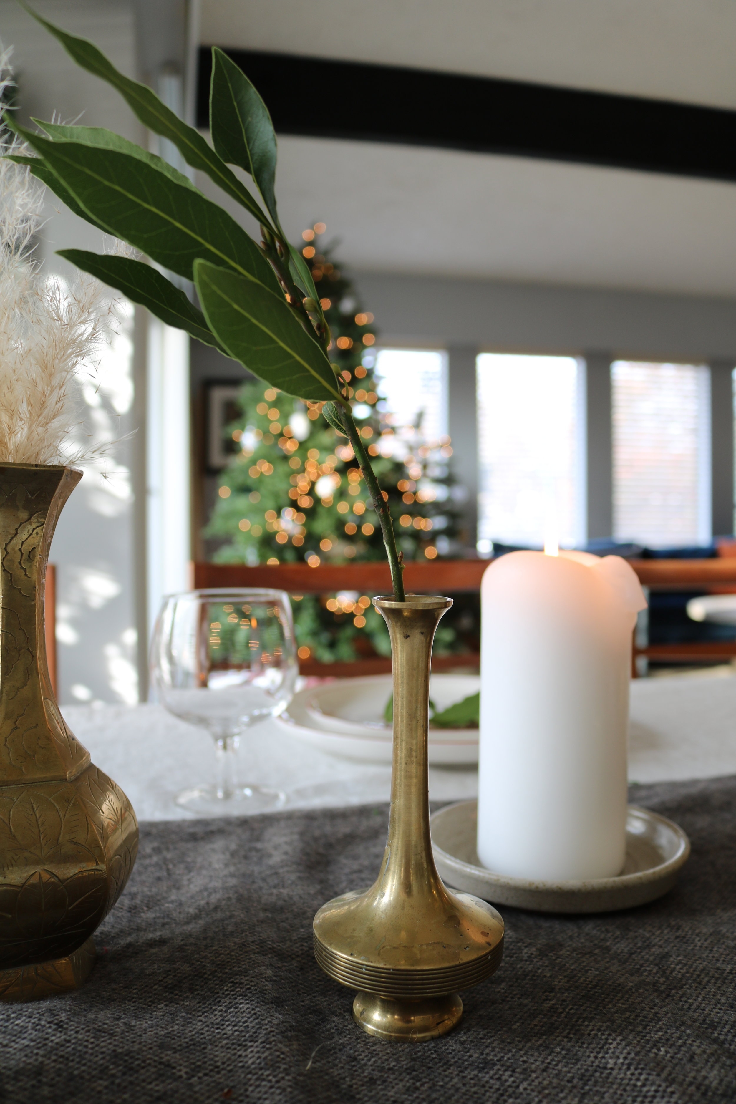 KRCCuratedChristmas-Holiday-Table-Kyla-Ray-Creative.jpg