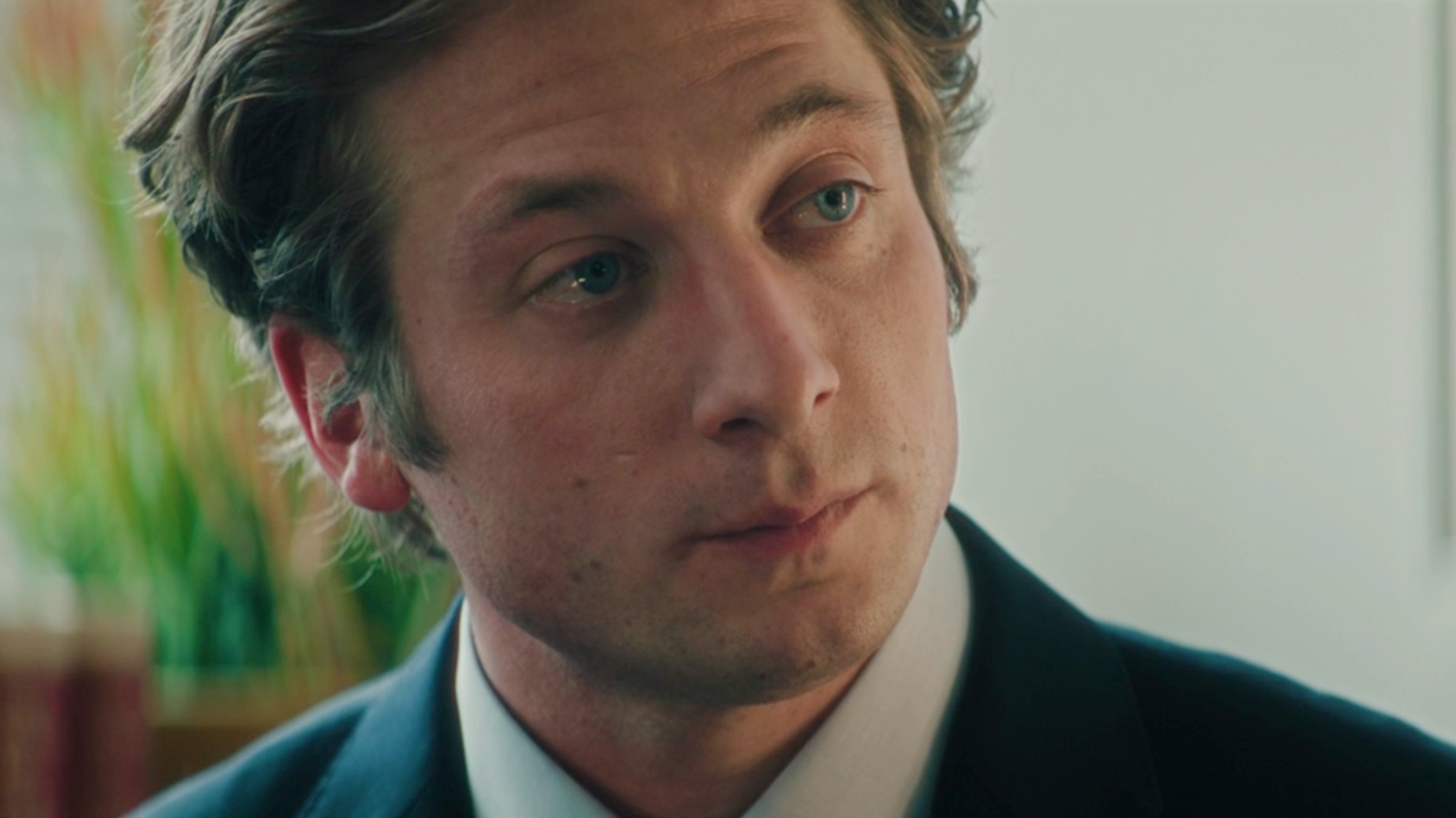 Does Carmy Really Quit Cooking and Become an Architect in The Bear? Well, There’s a Bit More to It.