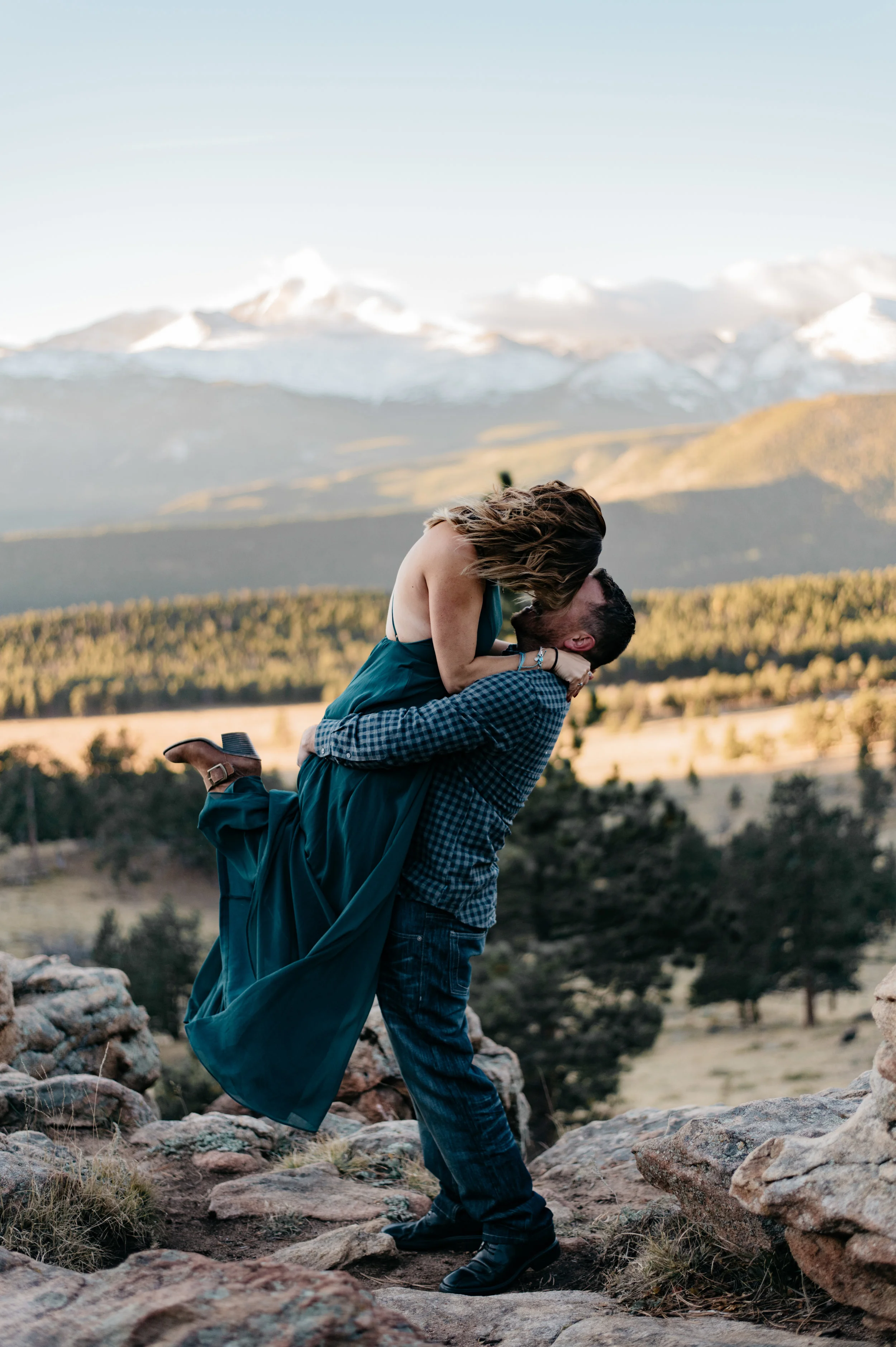  Colorado mountain enagament photographer for adventurous couples. 