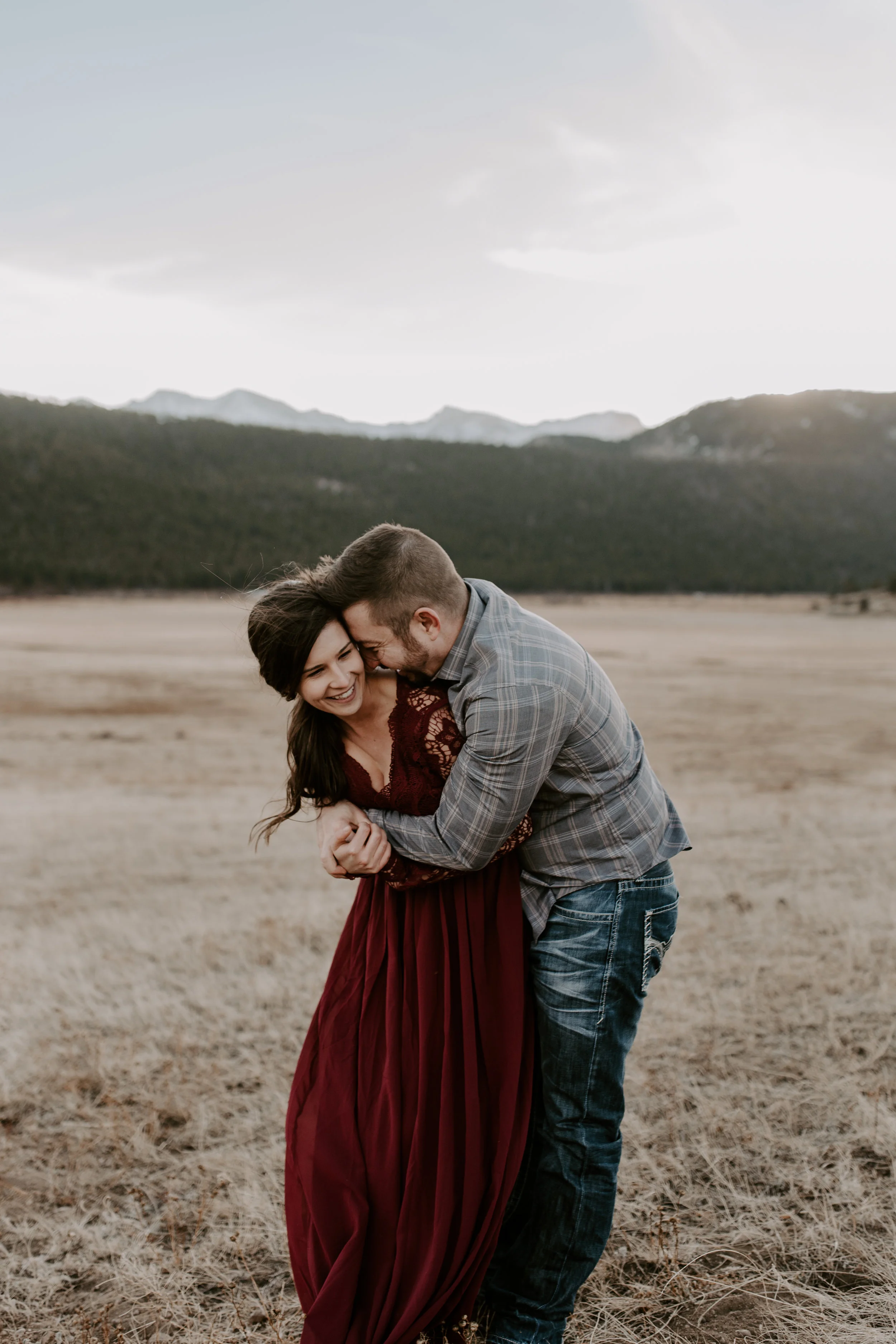  Denver, Colorado based adventure elopement and wedding photographer. 