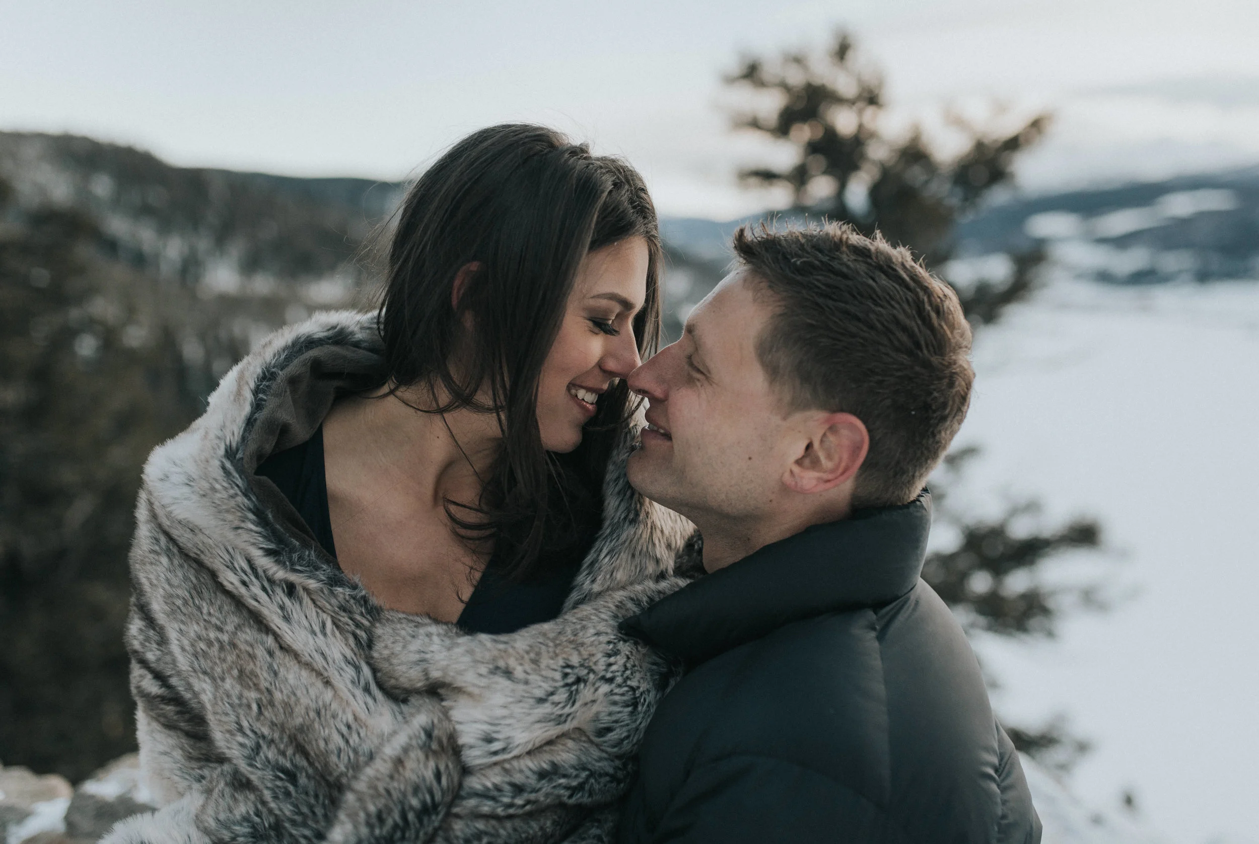  Sapphire Point sunset engagement session in Colorado. Colorado wedding photographer. 