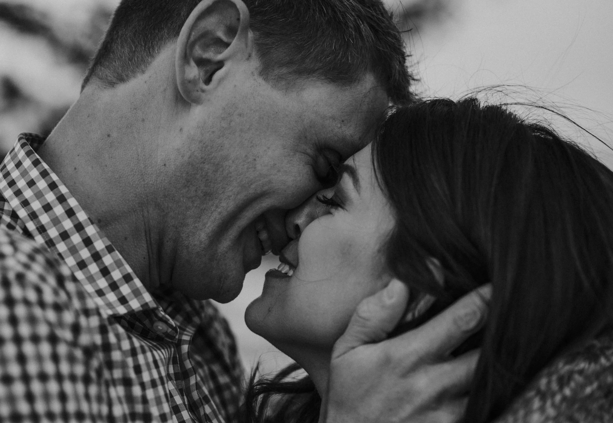  Colorado intimate mountain wedding photographer. 