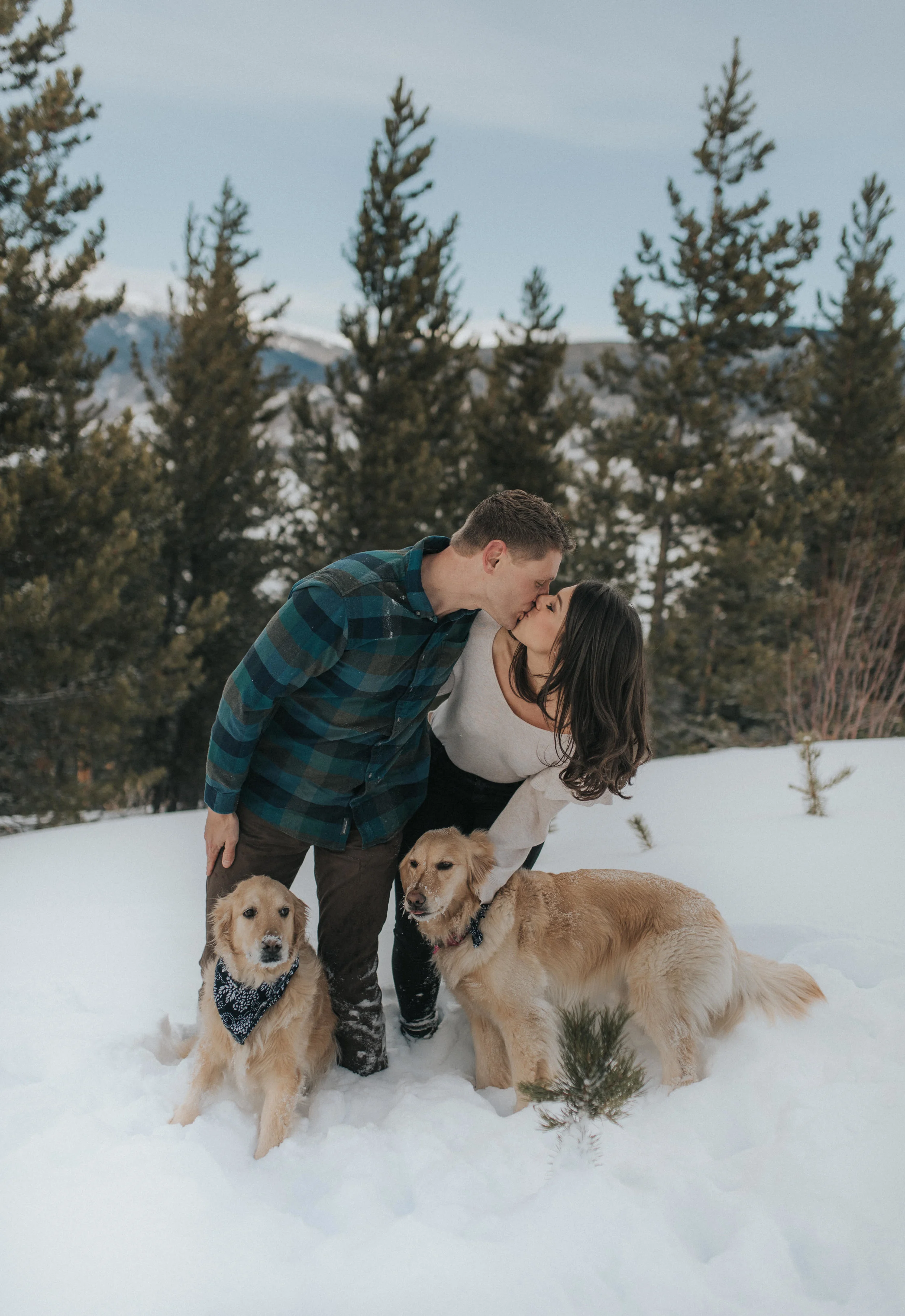  Sapphire Point snowy engagement session in Dillon, CO. Colorado wedding photographer. 