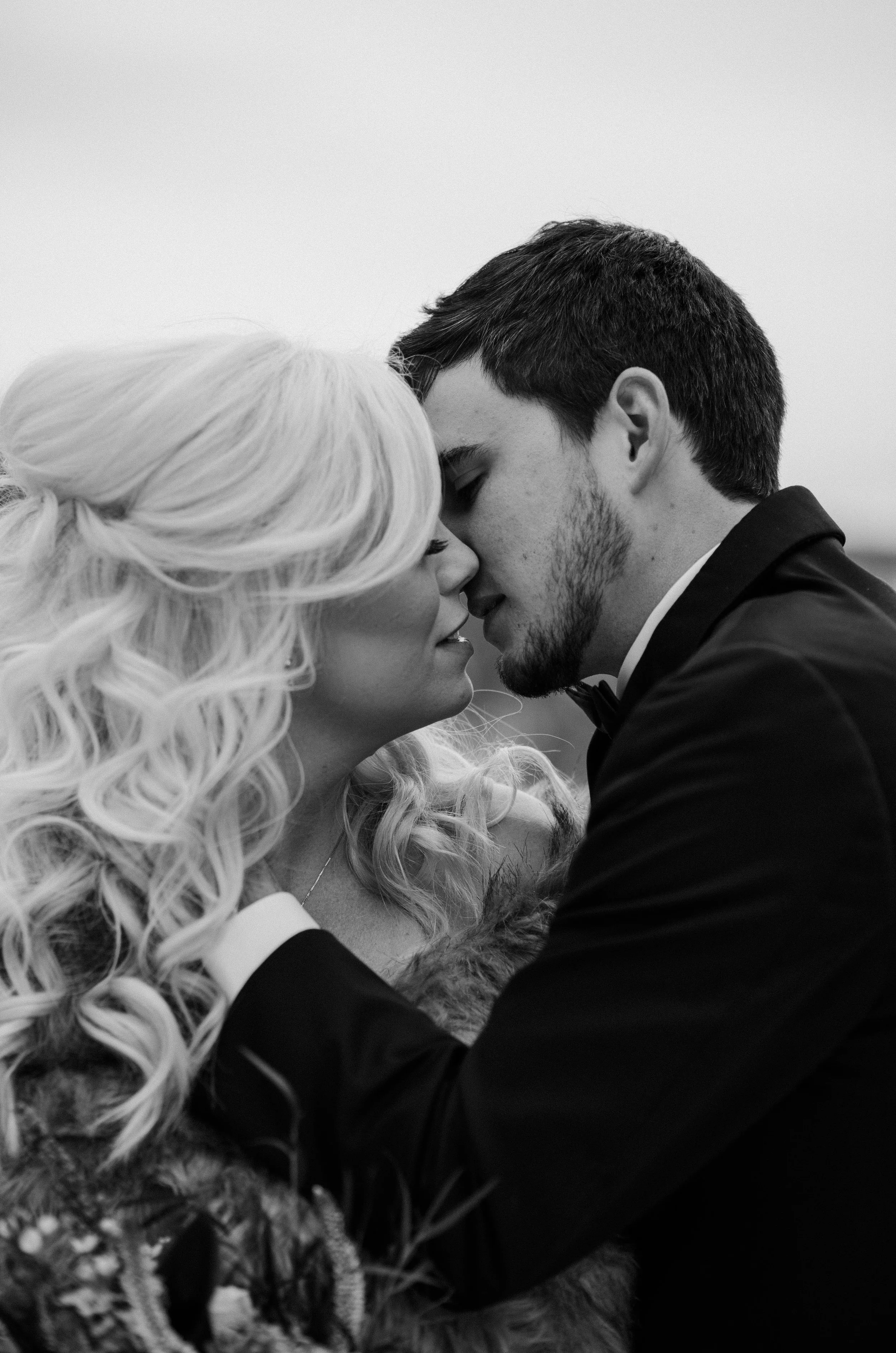  Intimate mountain wedding photographer in Colorado. Photos of bride and groom at Sapphire Point intimate elopement. 