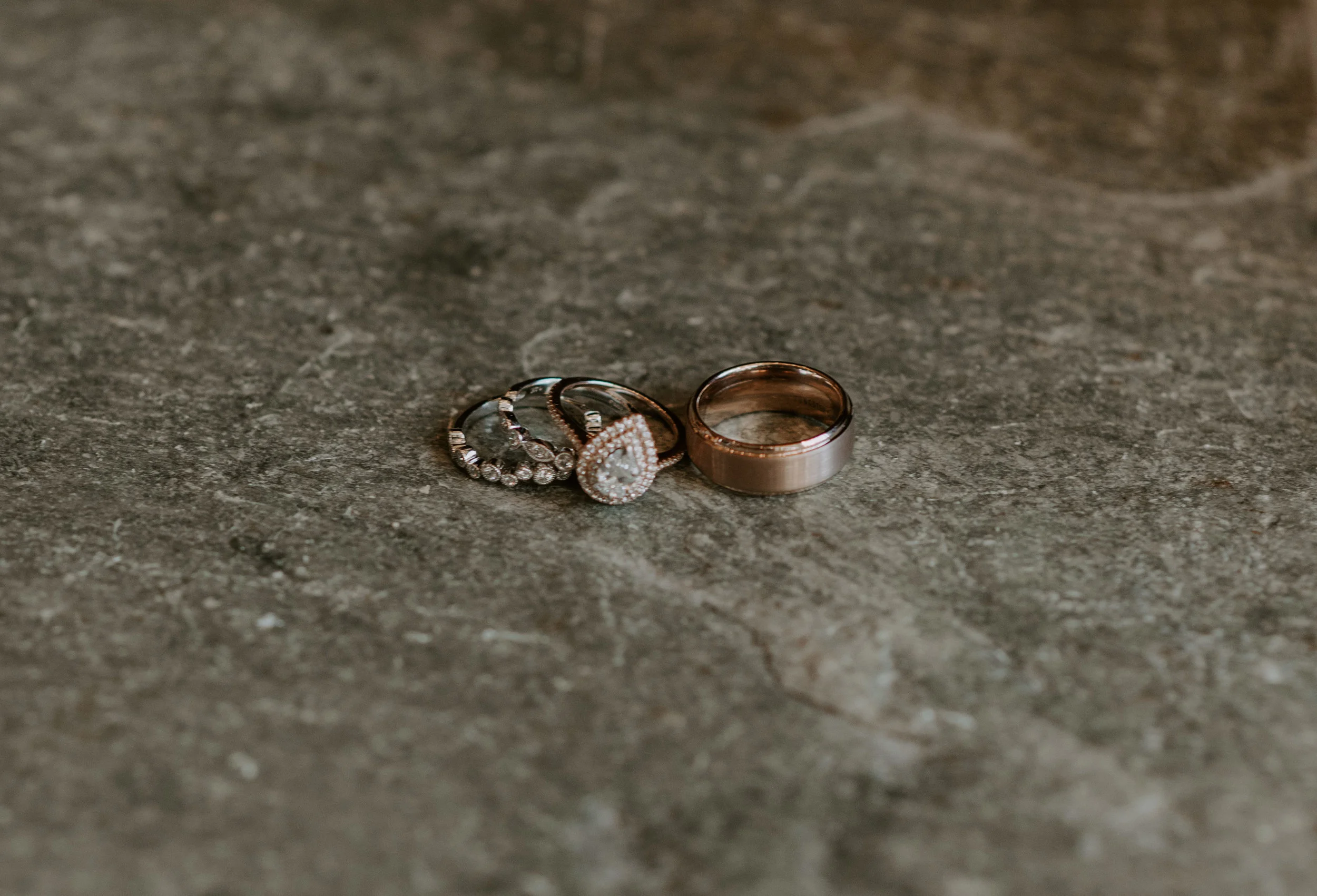  Detail shot of the bride and groom's rings taken by Alyssa Reinhold, a Colorado wedding and elopement photographer. 