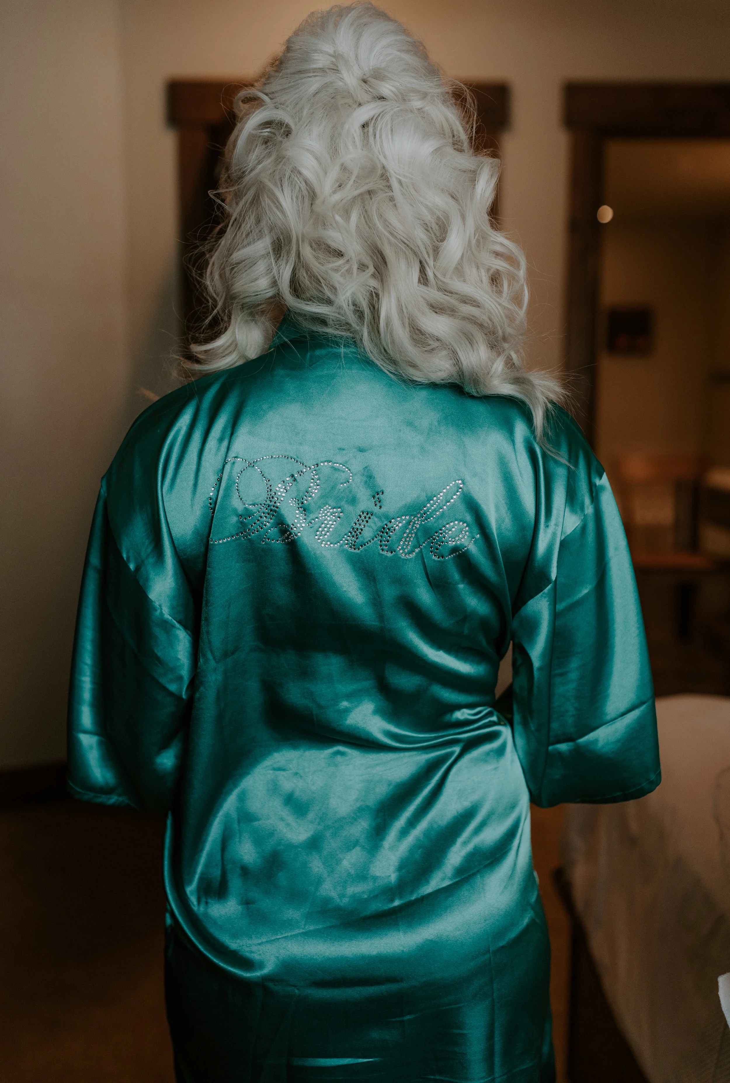 Details by the Colorado wedding photographer of the bride getting ready before her Sapphire Point elopement. 
