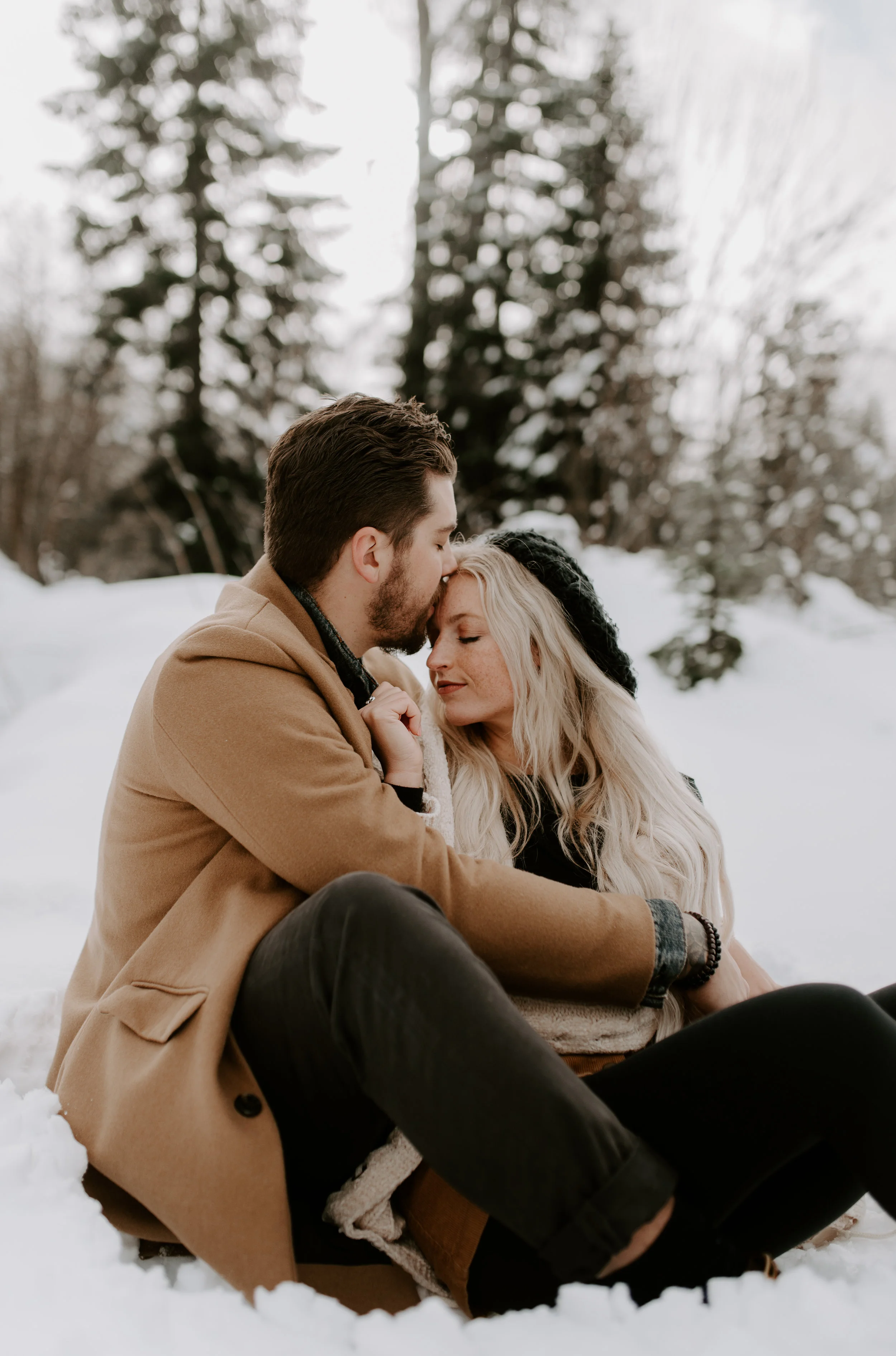 Washington photographer for engagement sessions in the North Cascades mountains. 