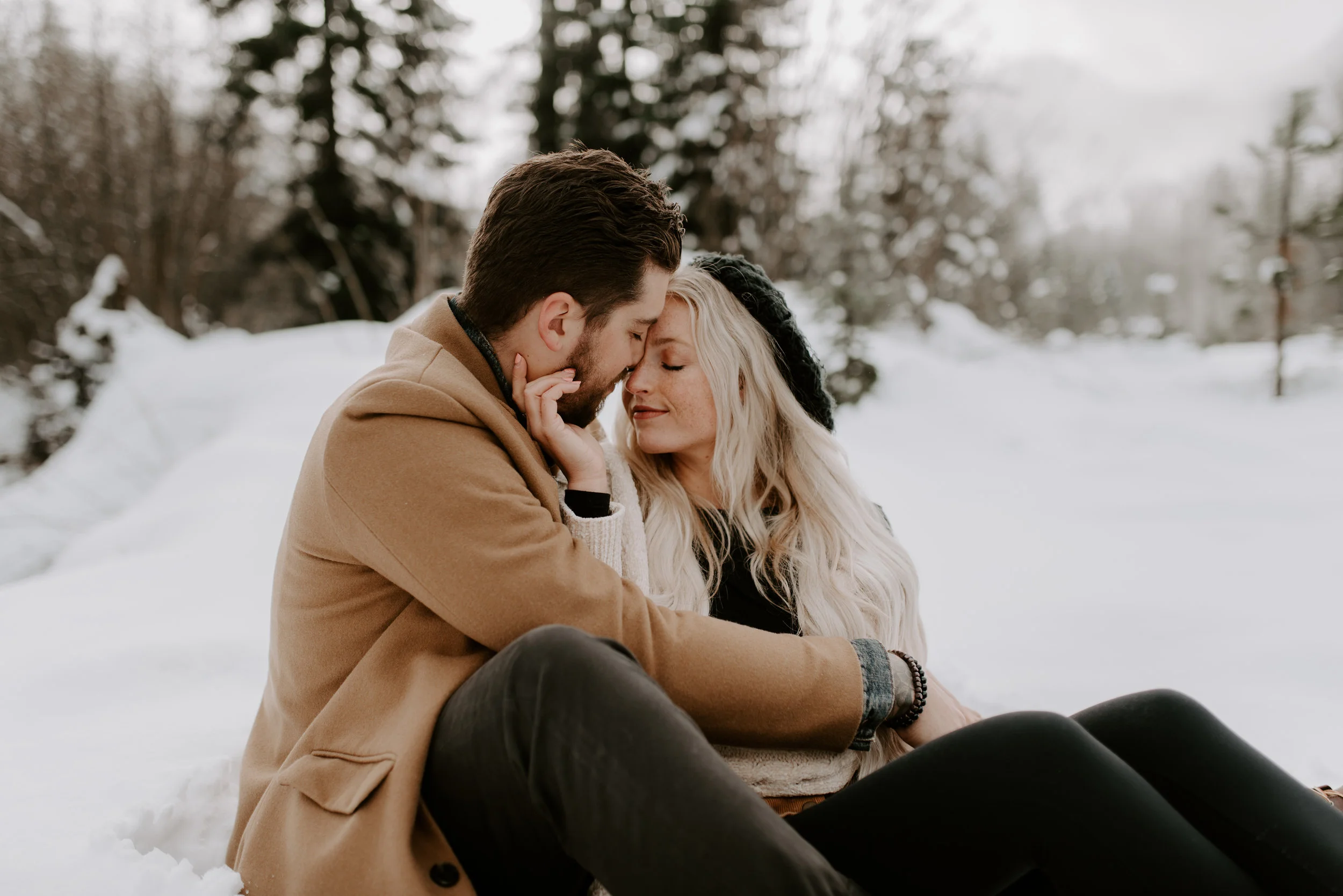 Photographer for engagement sessions in North Cascades National Park. Mountain wedding photographer in Washington. 