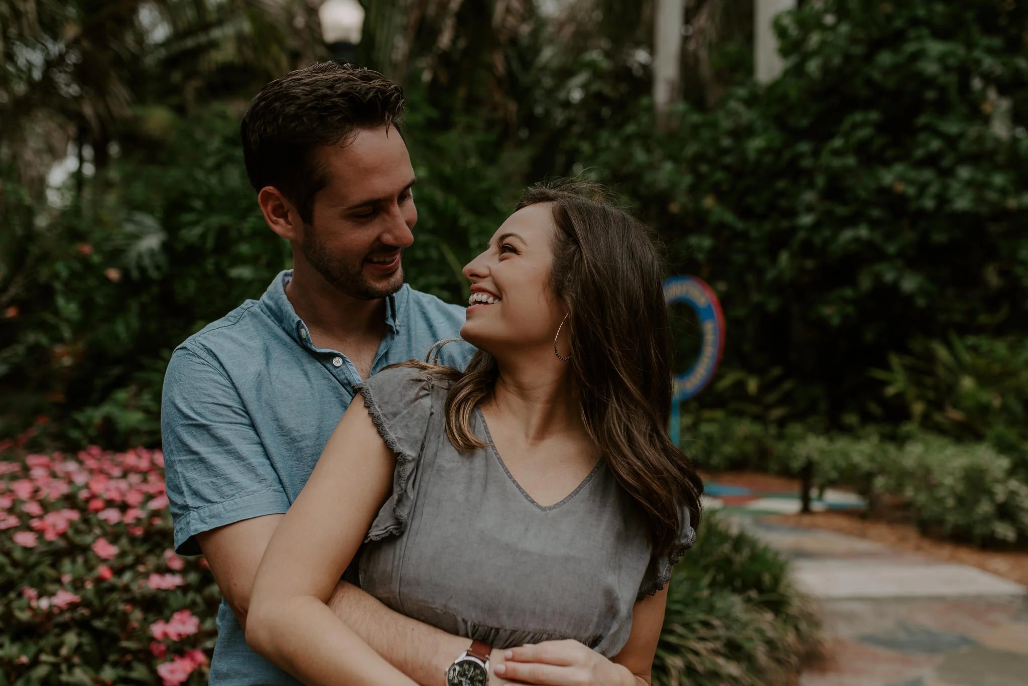 Cute engagement session at Sunken Gardens in St. Petersburg, Florida 