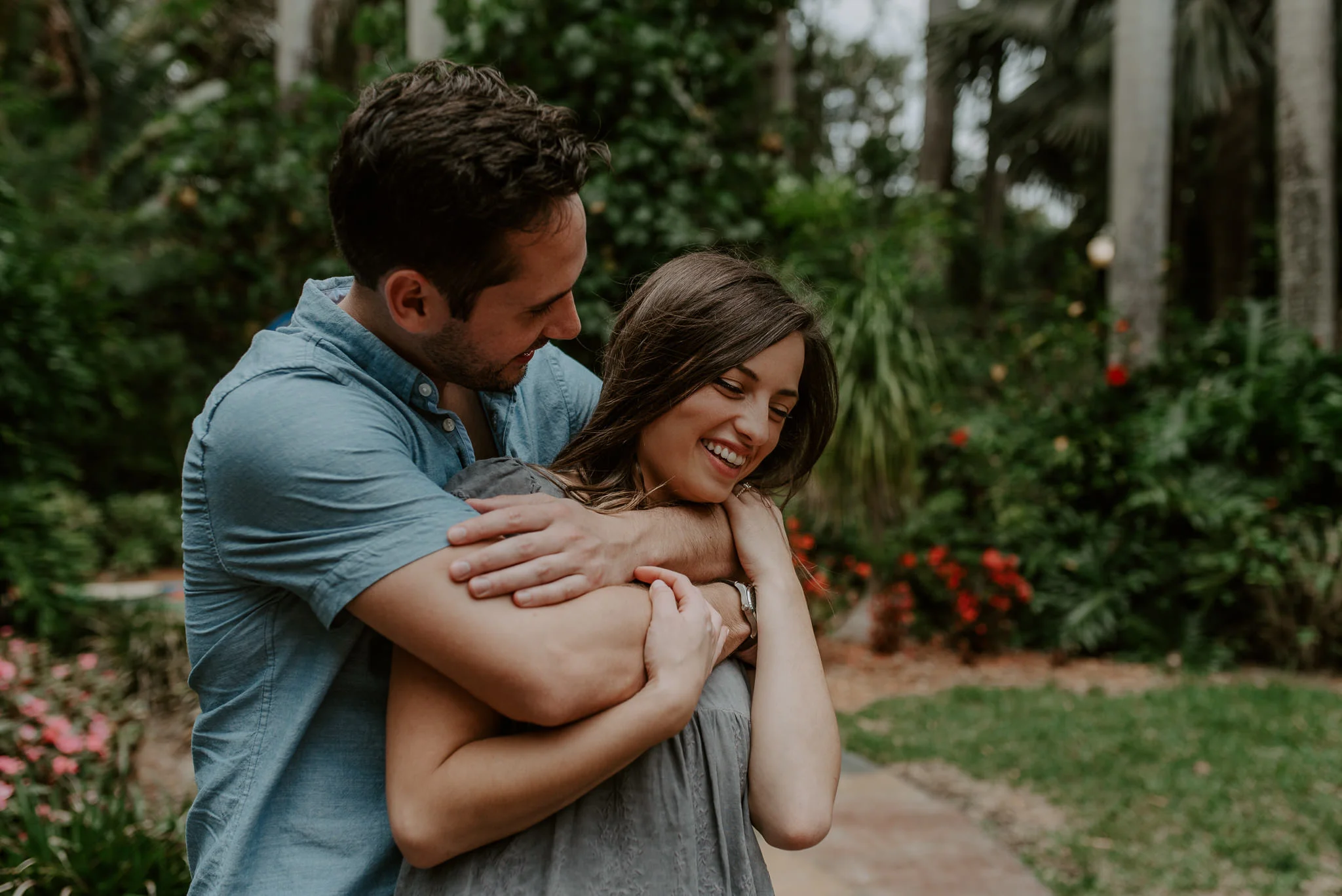  Sunken Garnden in St. Petersburg, Florida engagement photos 