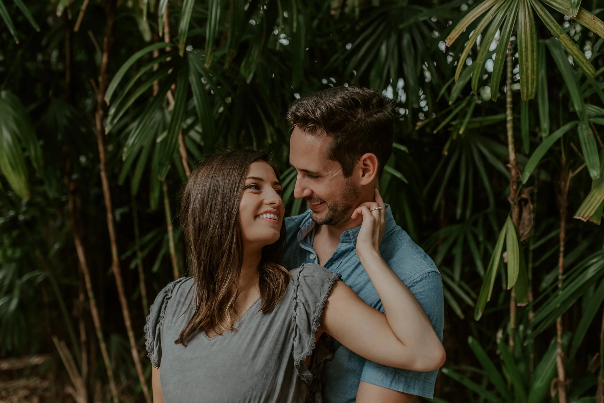  Tampa, Florida wedding photographer. Sunken Gardens engagement photos. 