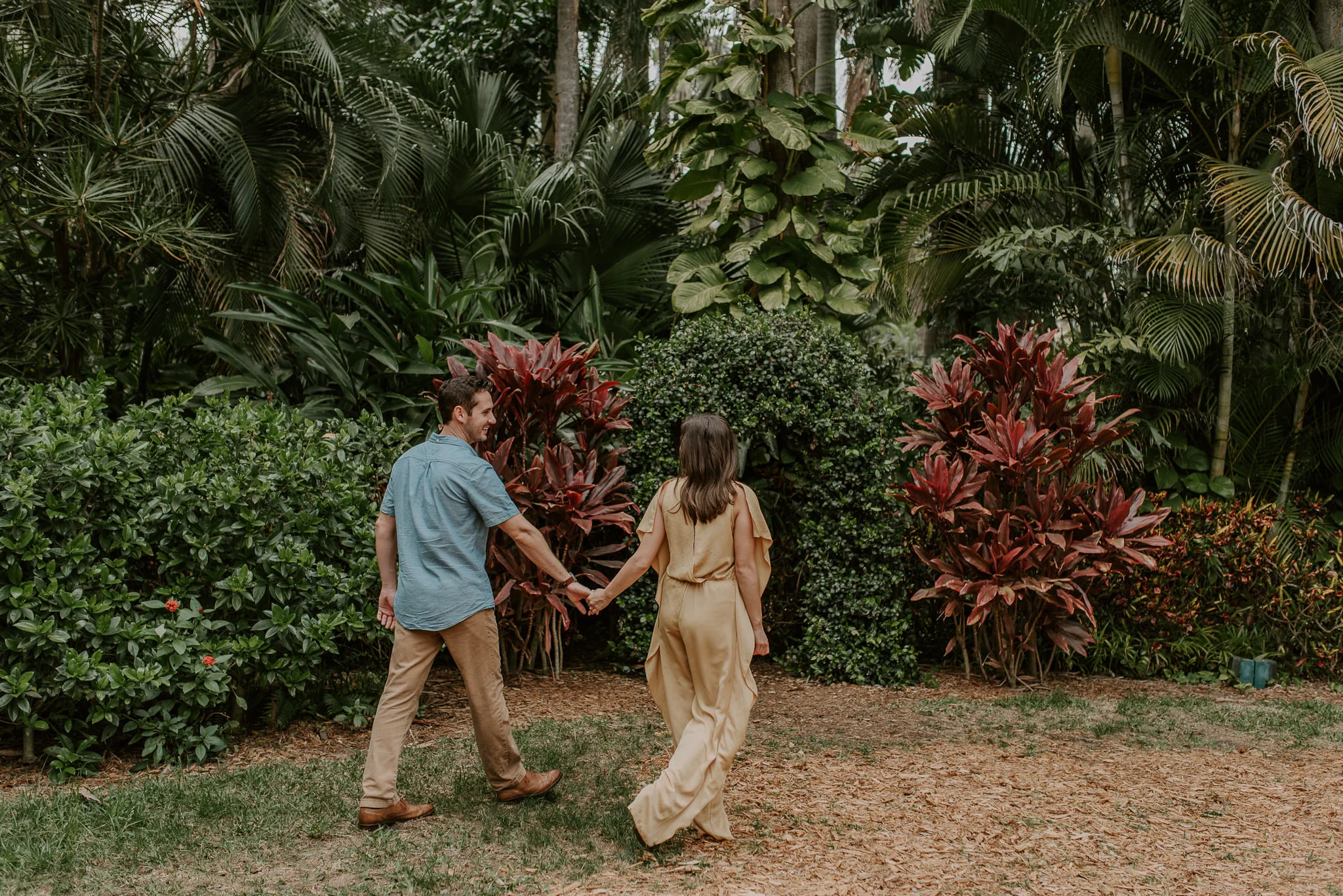  Engagement session photographer, Sunken Gardens in Florida. 