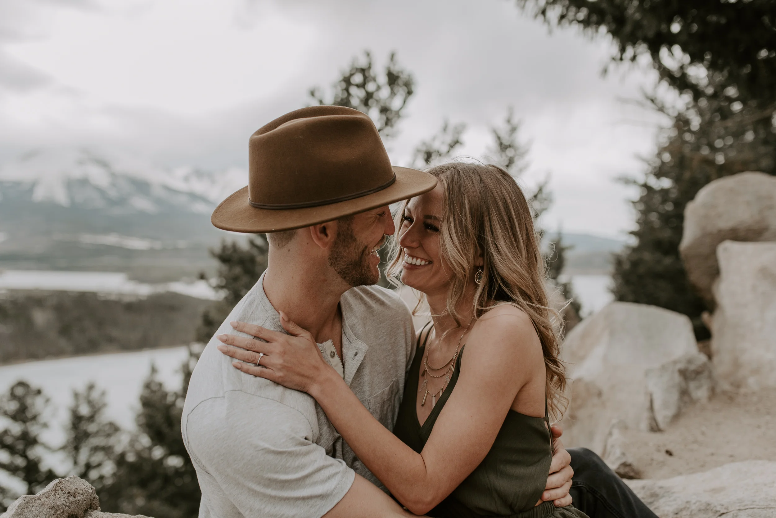 Sapphire Point engagement session. Colorado wedding photographer for adventurous couples. 