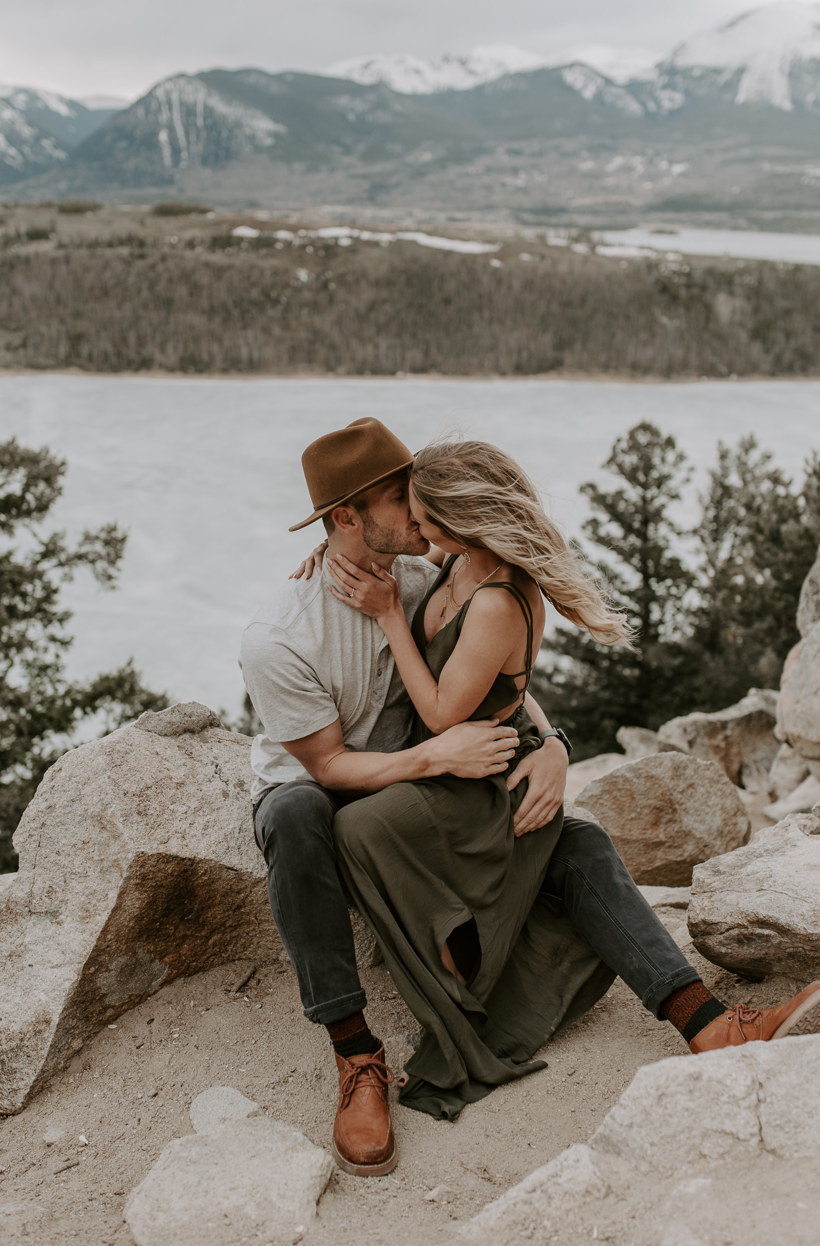  Sapphire Point engagement session photographer in Colorado. 