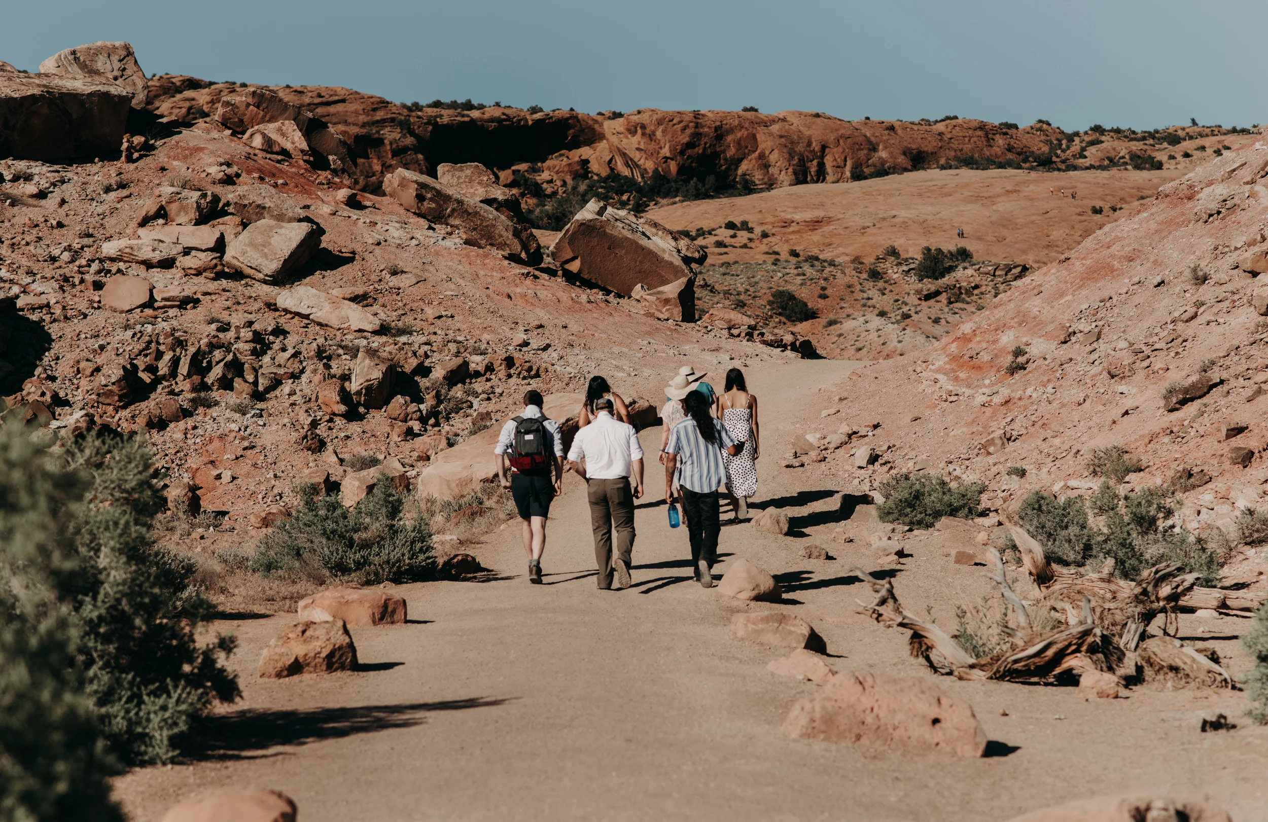  Hiking elopement in Moab, Utah 
