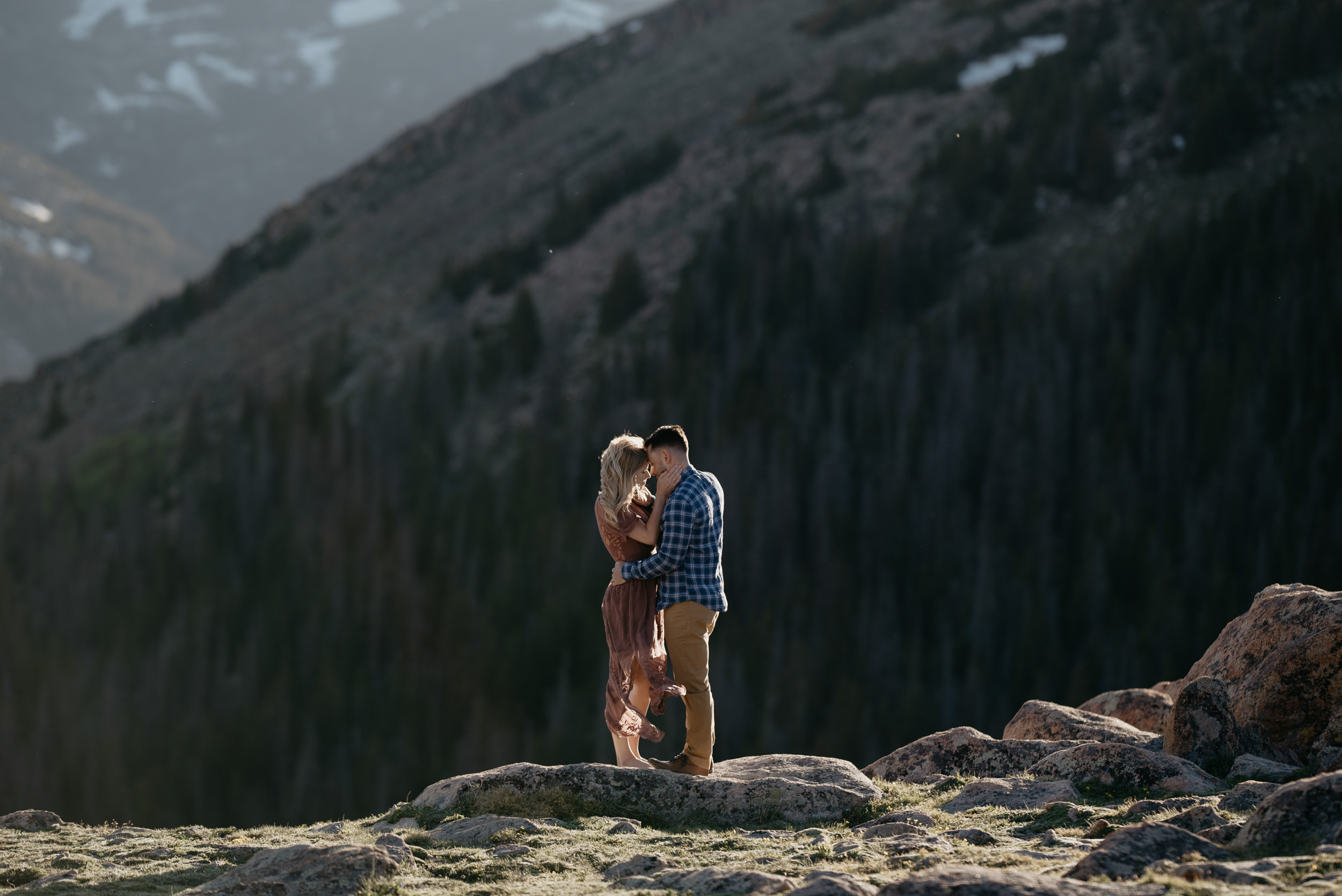  Colorado elopement photographer. Trail Ridge Road elopement photos. 