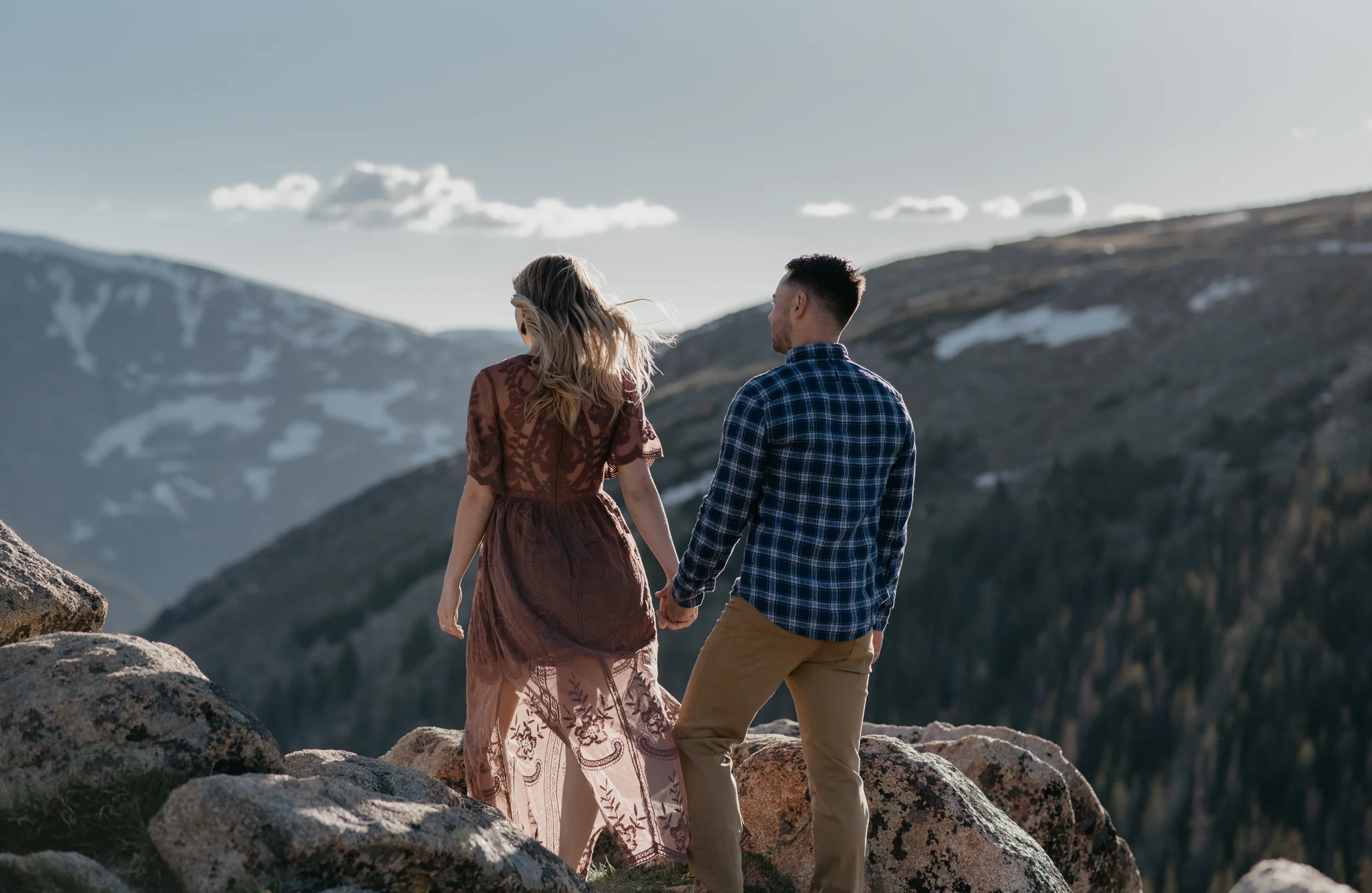 A TRAIL RIDGE ROAD ADVENTURE ENGAGEMENT SESSION