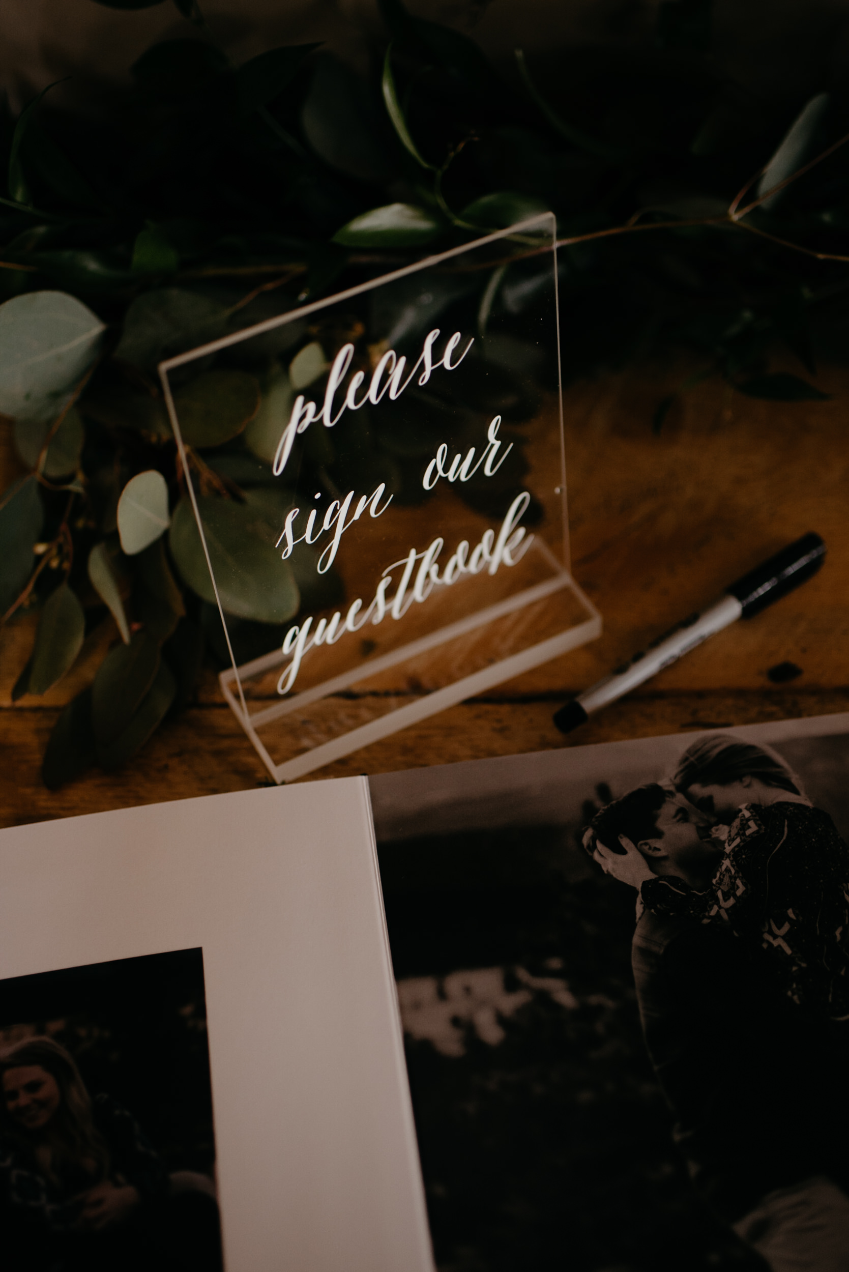  Moss Denver wedding in Colorado. Details from wedding by Colorado wedding photographer. 