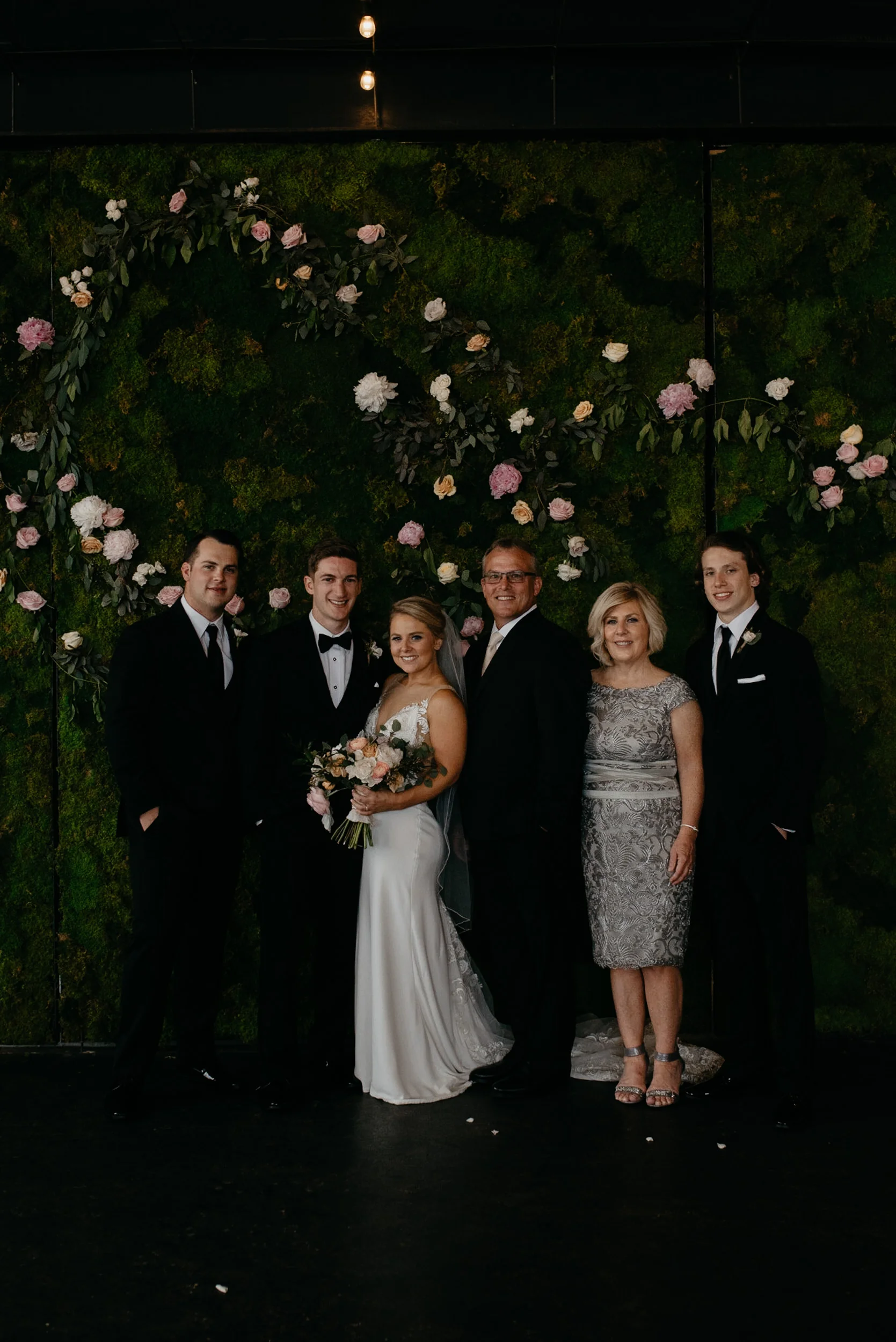  Family photography at Moss Denver wedding. 