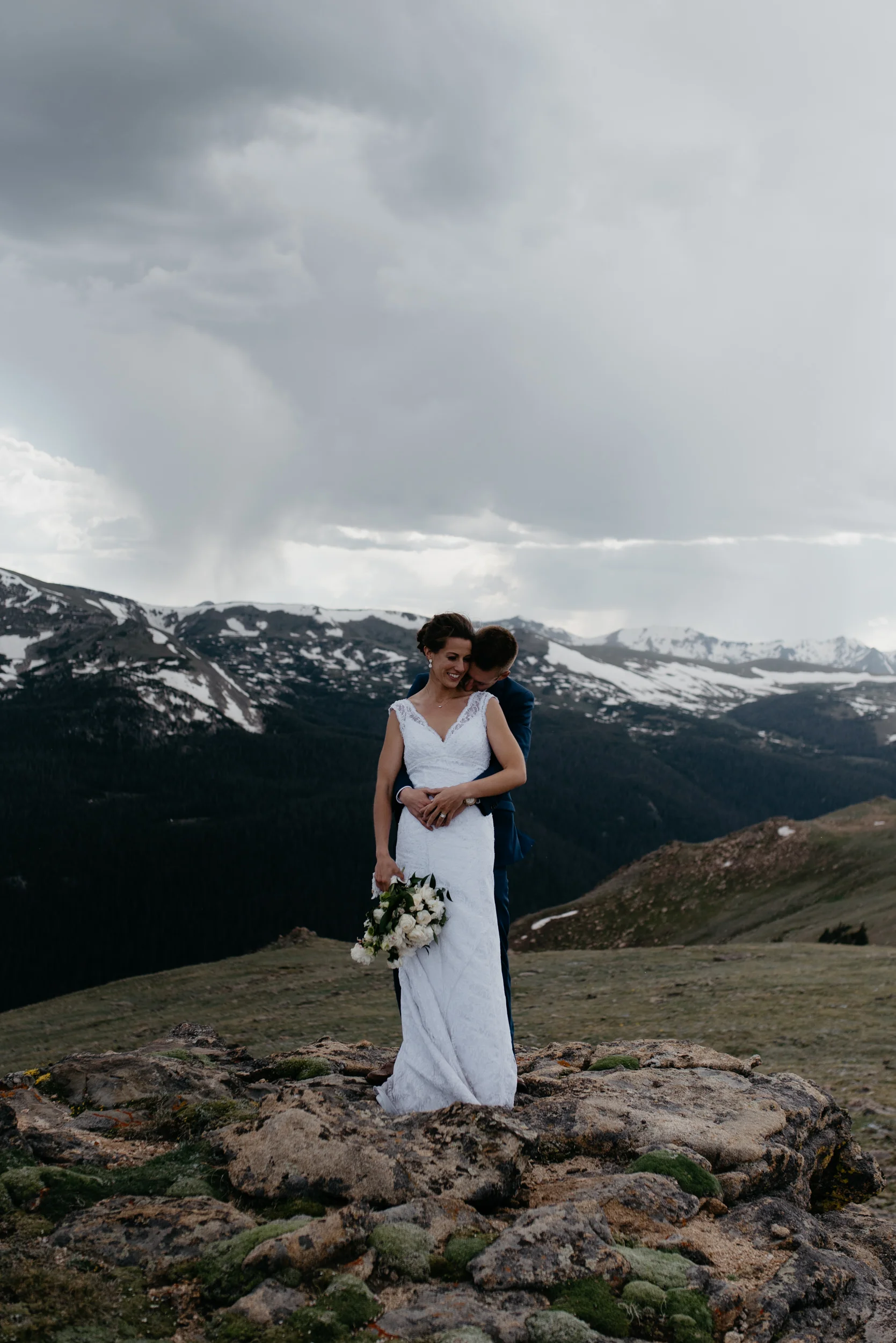  Colorado mountain wedding photographer. Rocky Mountain National Park elopement at Trail Ridge Road. 
