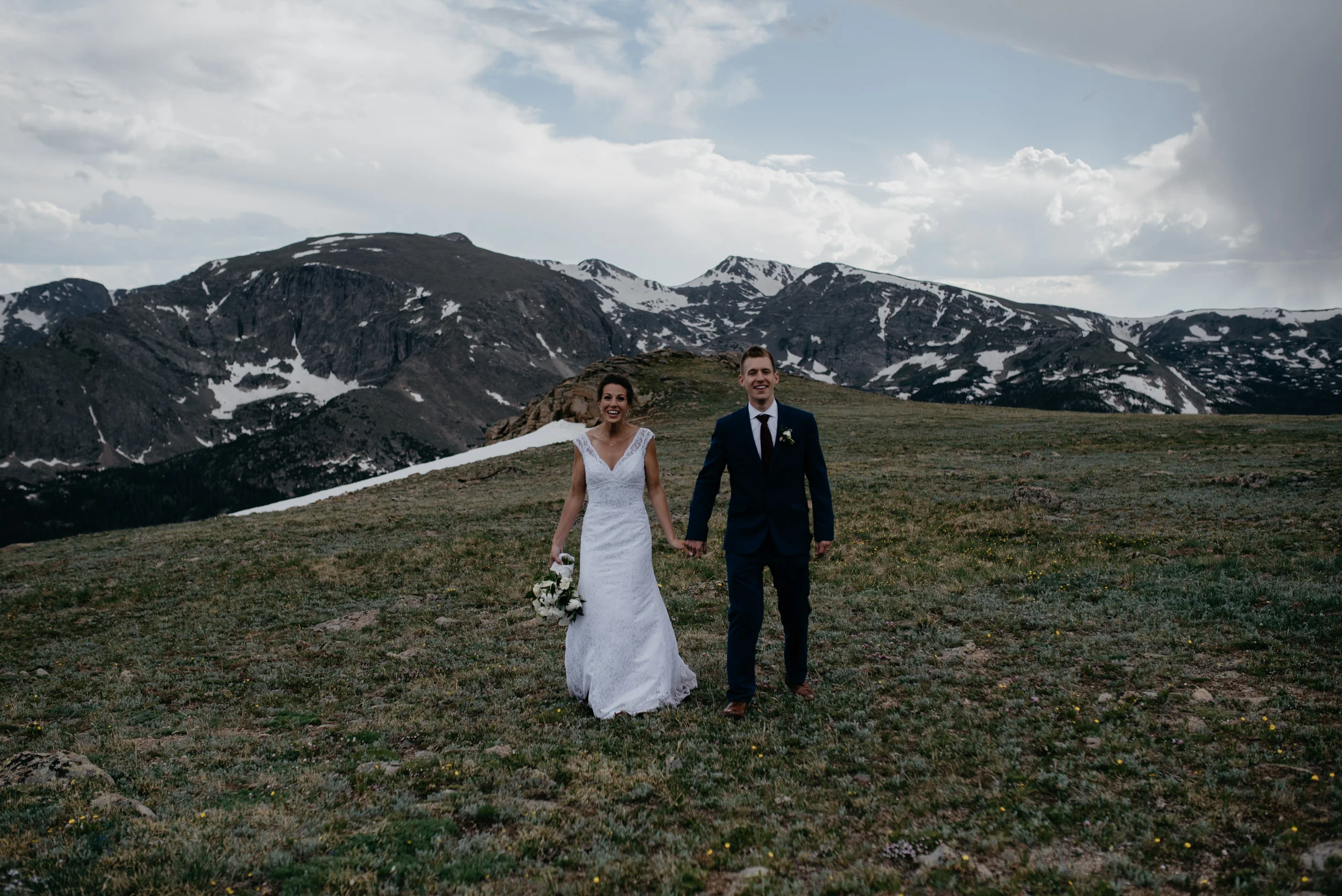  Trail Ridge Road elopement in Rocky Mountain National Park. Colorado wedding photographer. 