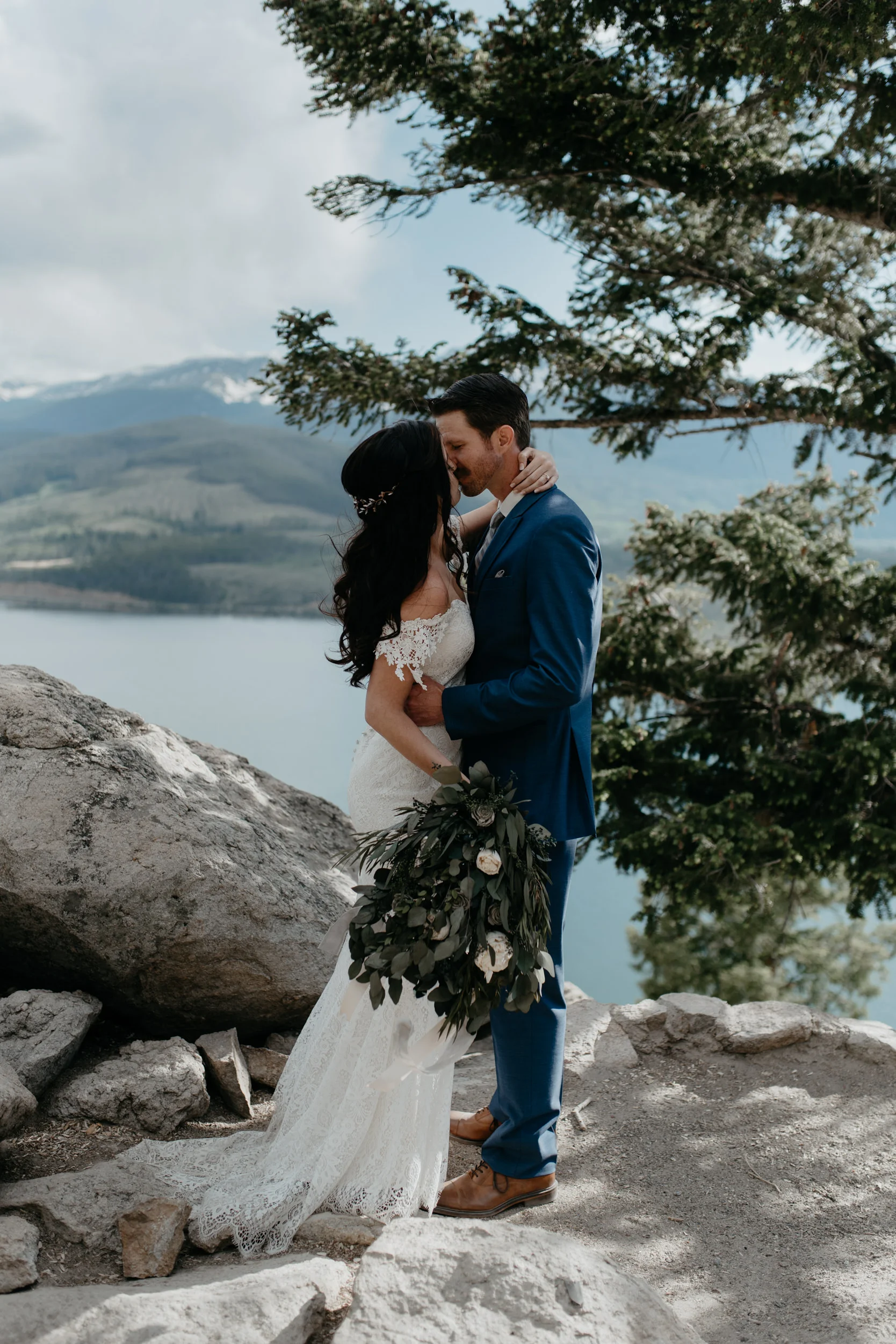  Colorado mountain elopement and wedding photographer. Destination wedding in Breckenridge, Colorado. 