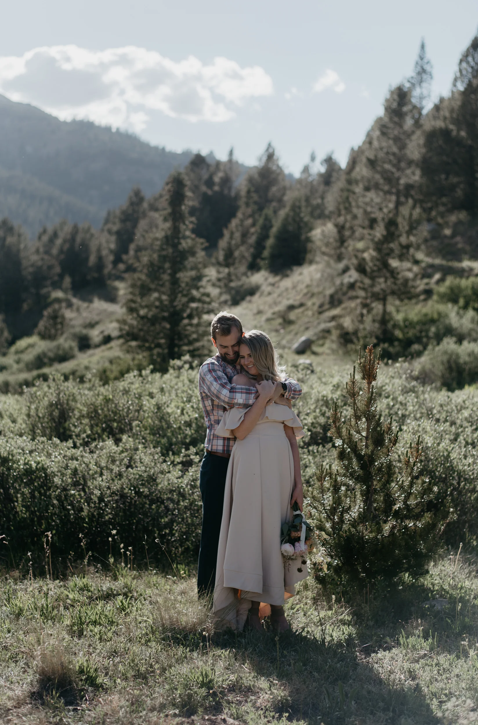  Aspen, Colorado destination wedding photographer. Colorado mountain elopement photographer. 
