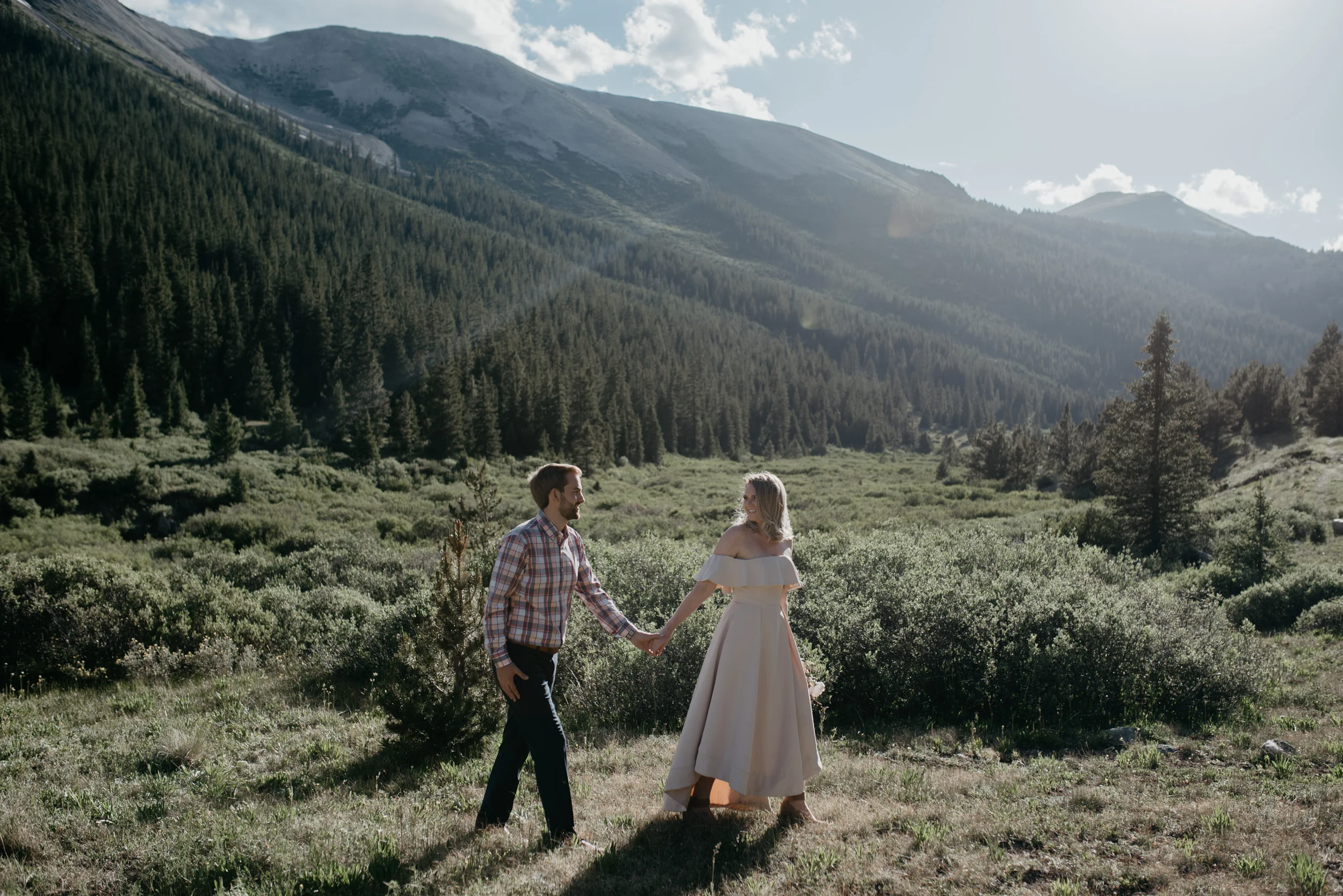  Aspen, Colorado destination wedding. Colorado based elopement and wedding photographer. 