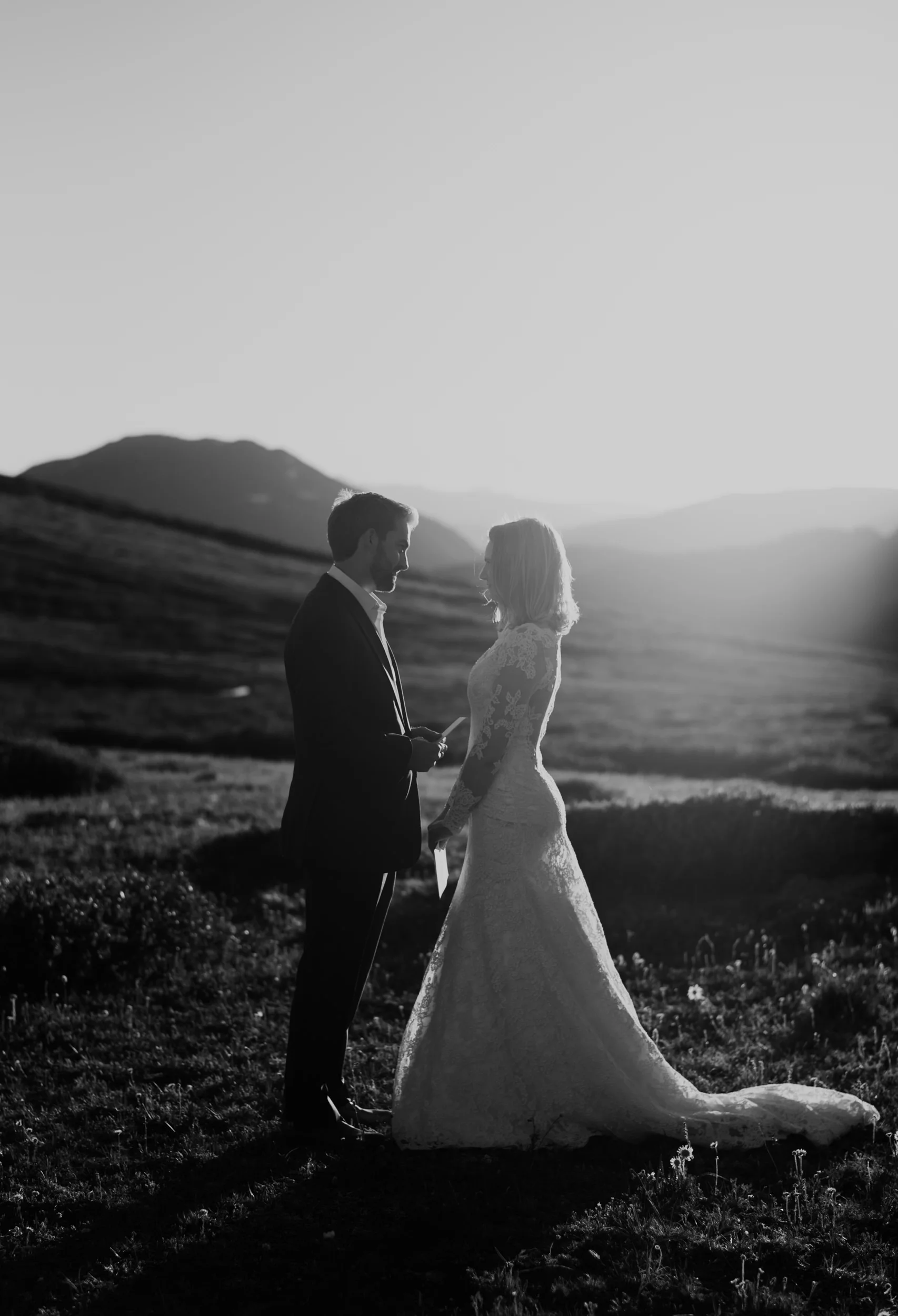  Colorado based destination wedding photographer. Mountain elopement photographer. 