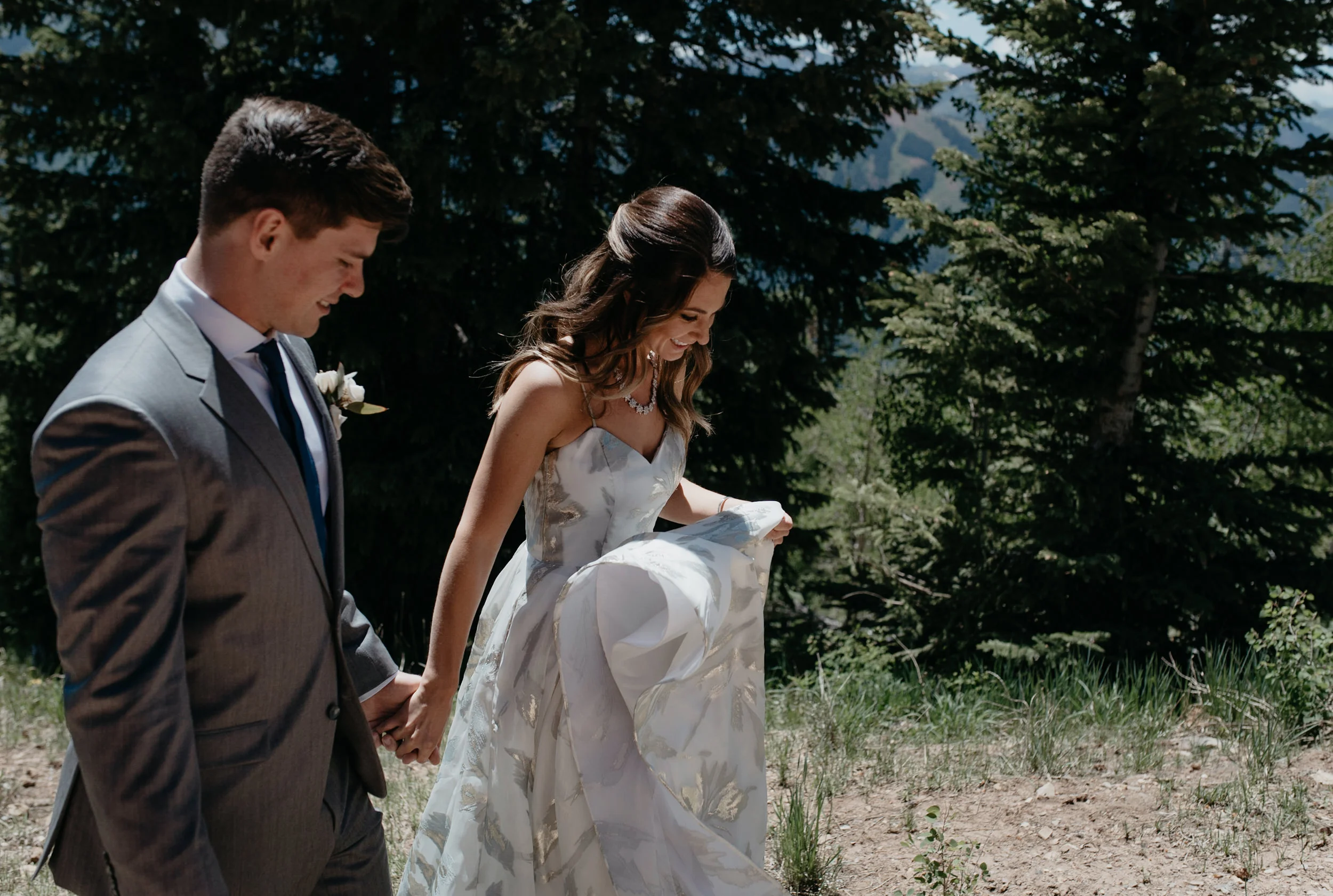  Colorado based elopement and wedding photographer. 