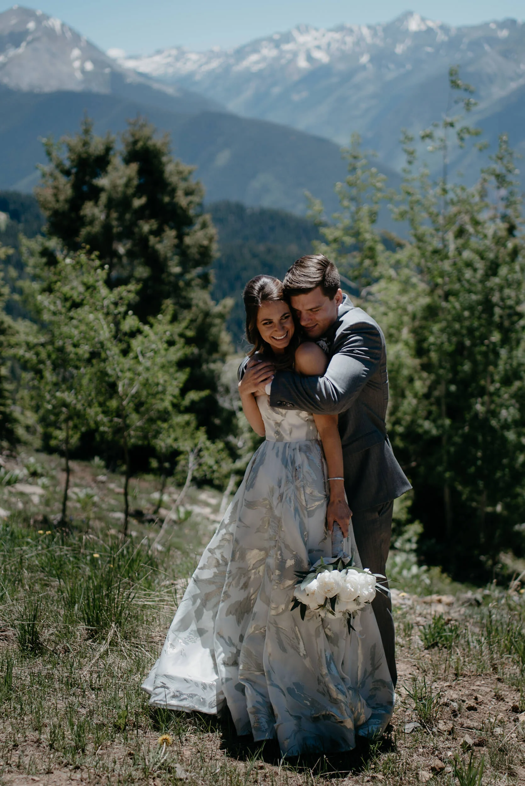  Alyssa Reinhold, Colorado based elopement and wedding photographer 