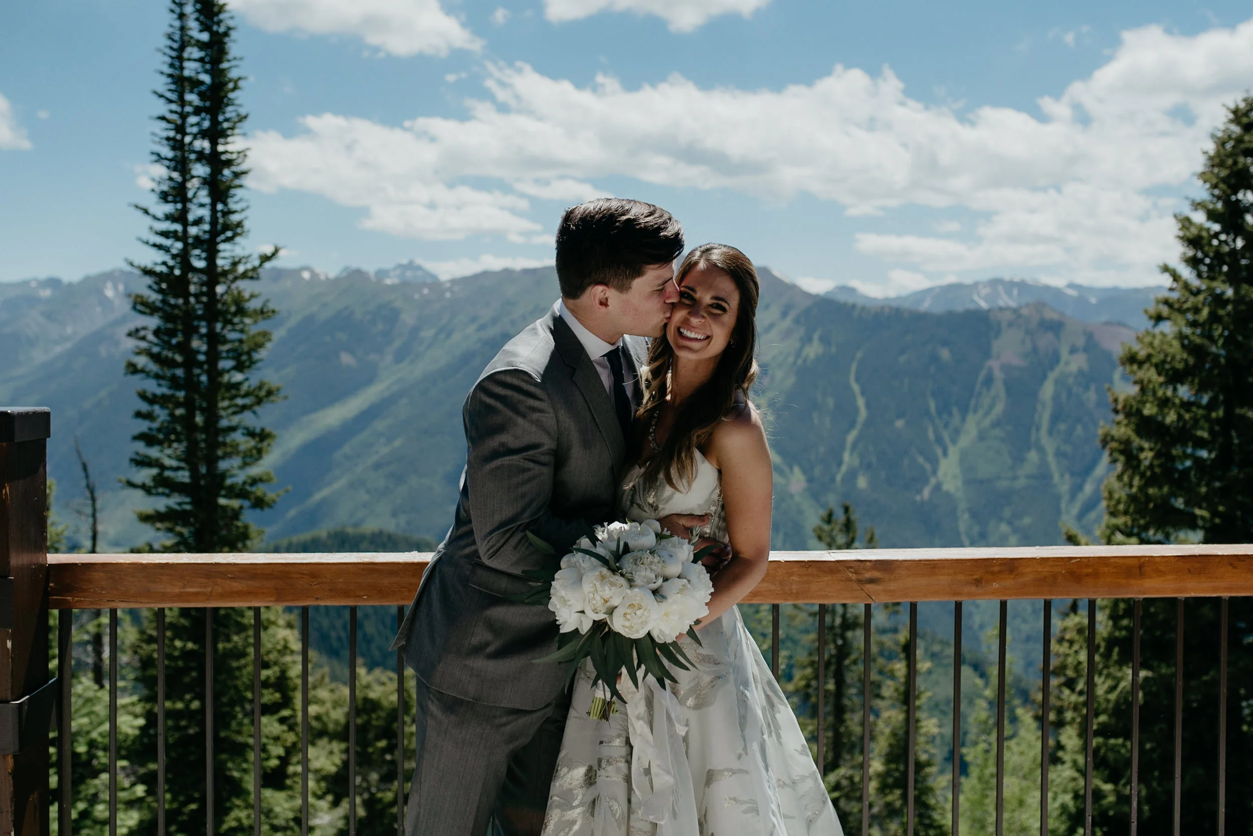  Colorado wedding photographer. Colorado mountain wedding venue. The Little Nell intimate wedding. 