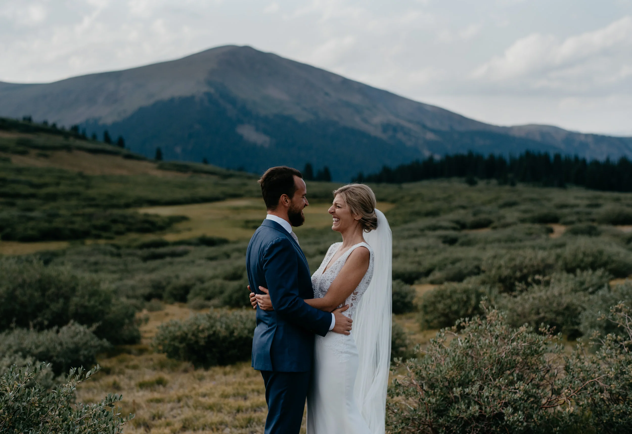  Colorado wedding photographer based in Denver. Colorado elopement inspiration. 
