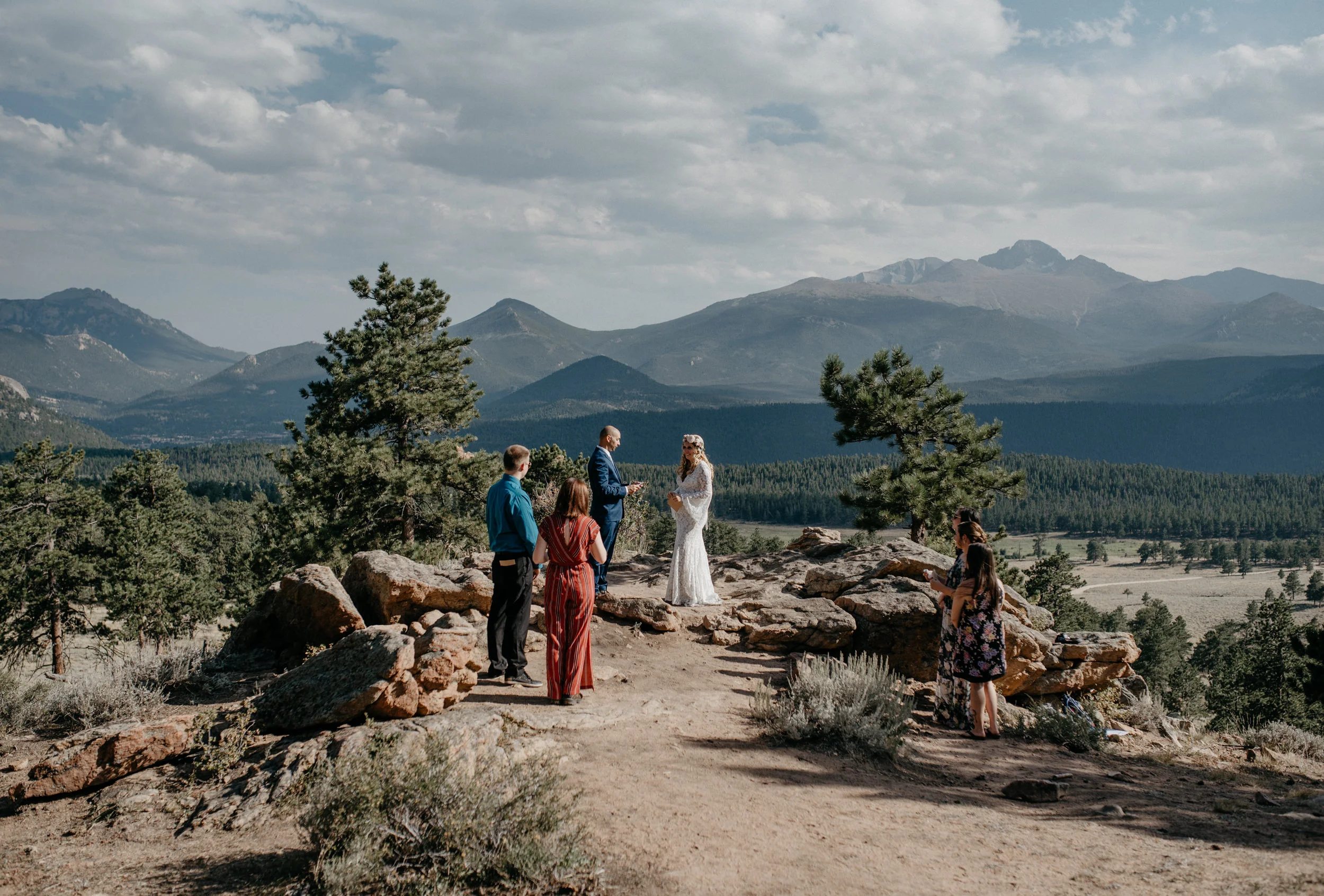  Colorado elopement photographer. Rocky Mountain National Park elopement. 