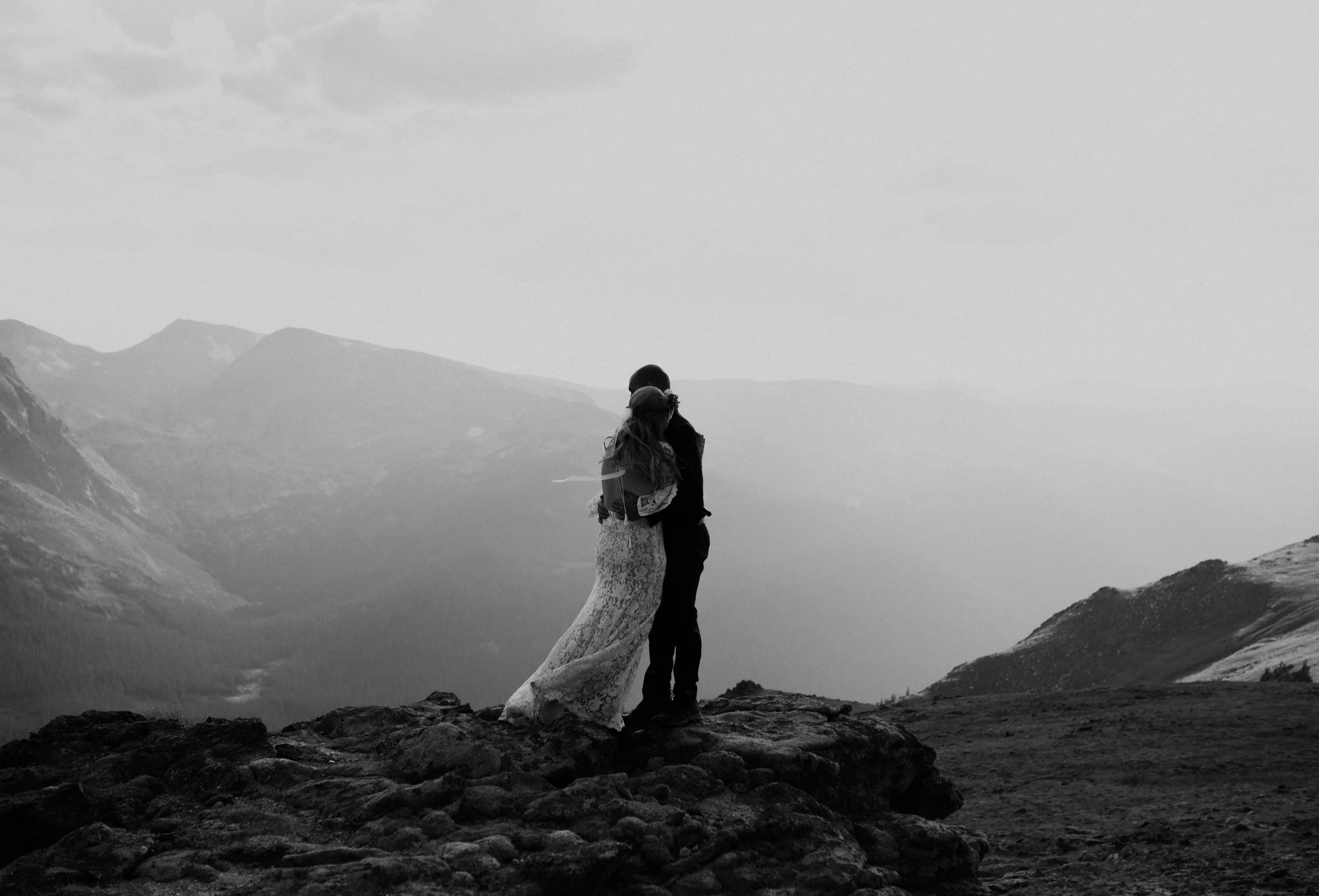  Colorado elopement photography. Trail Ridge Road wedding photographer. 
