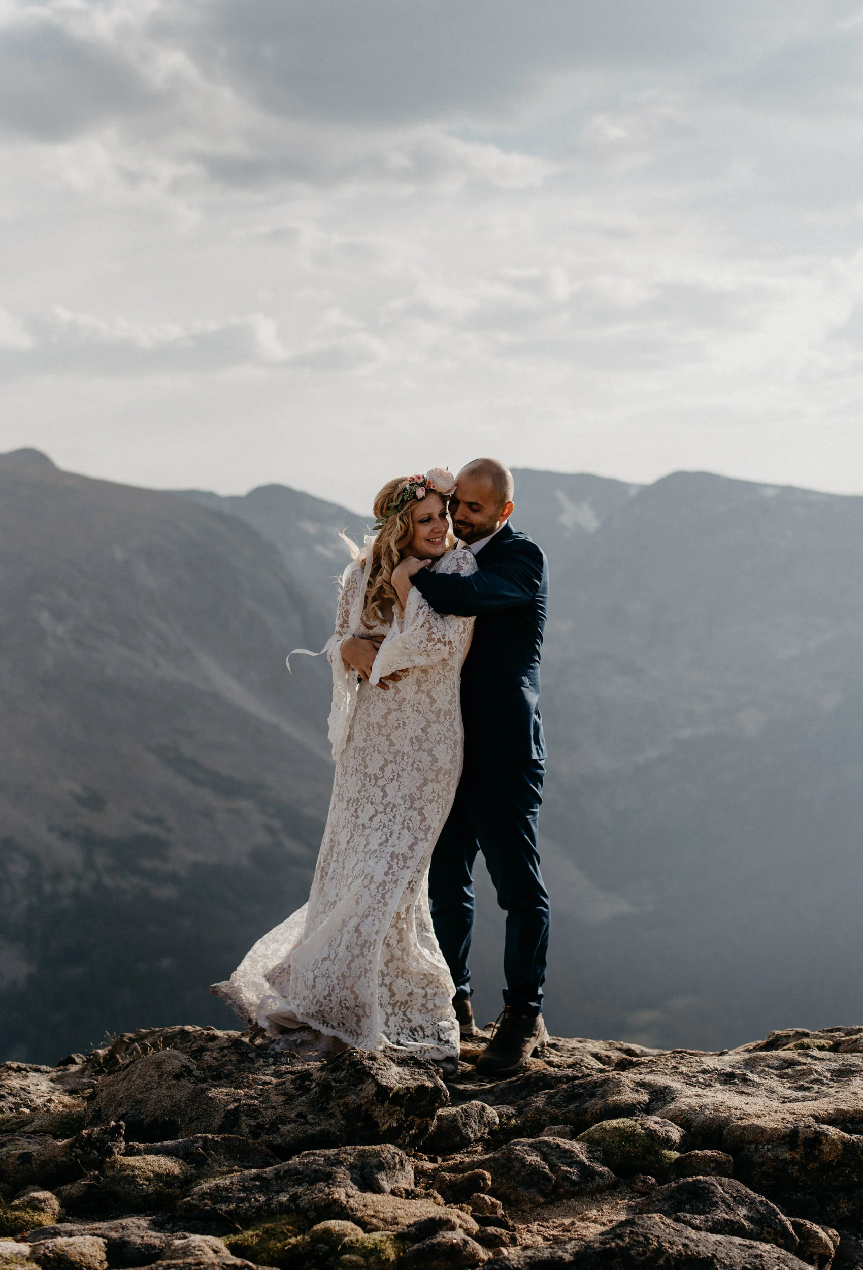  Denver, Colorado based elopement photographer. Mountain wedding photographer. Rocky Mountain National Park adventure wedding. 