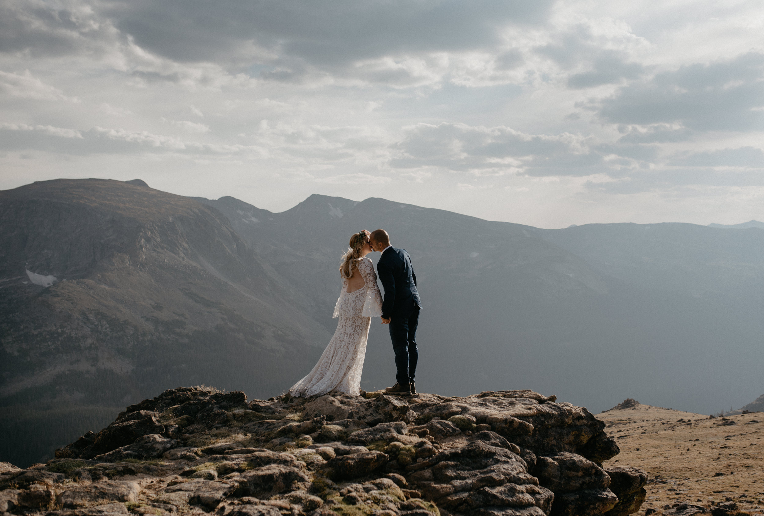  Rocky mountain wedding photographer based in Colorado. 