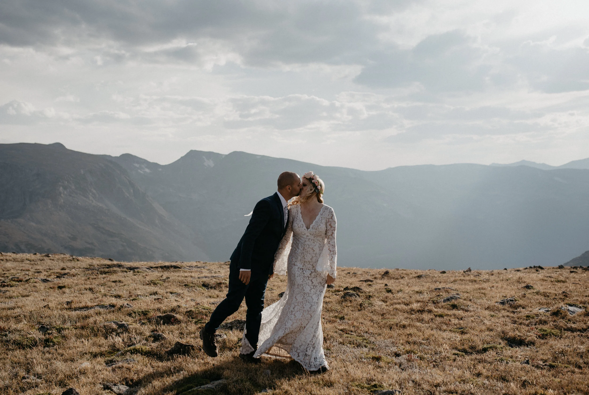  Mountain elopement photographer based in Colorado. 