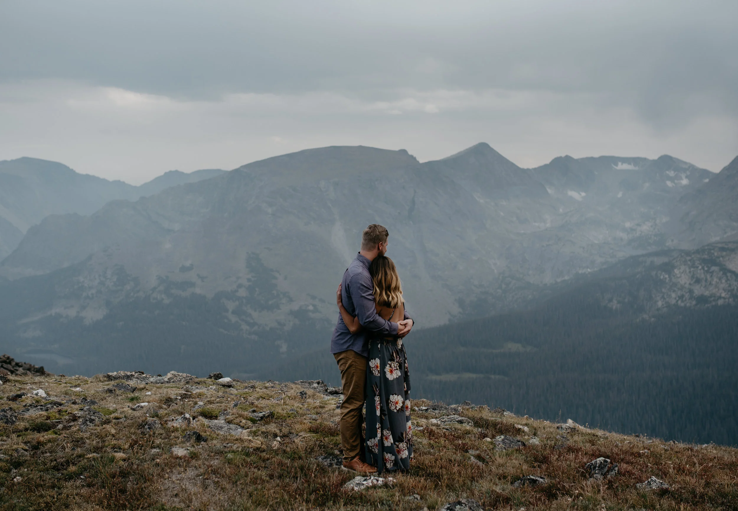  Colorado wedding photographer. Colorado mountaintop elopement photos in Rocky Mountain National Park. 