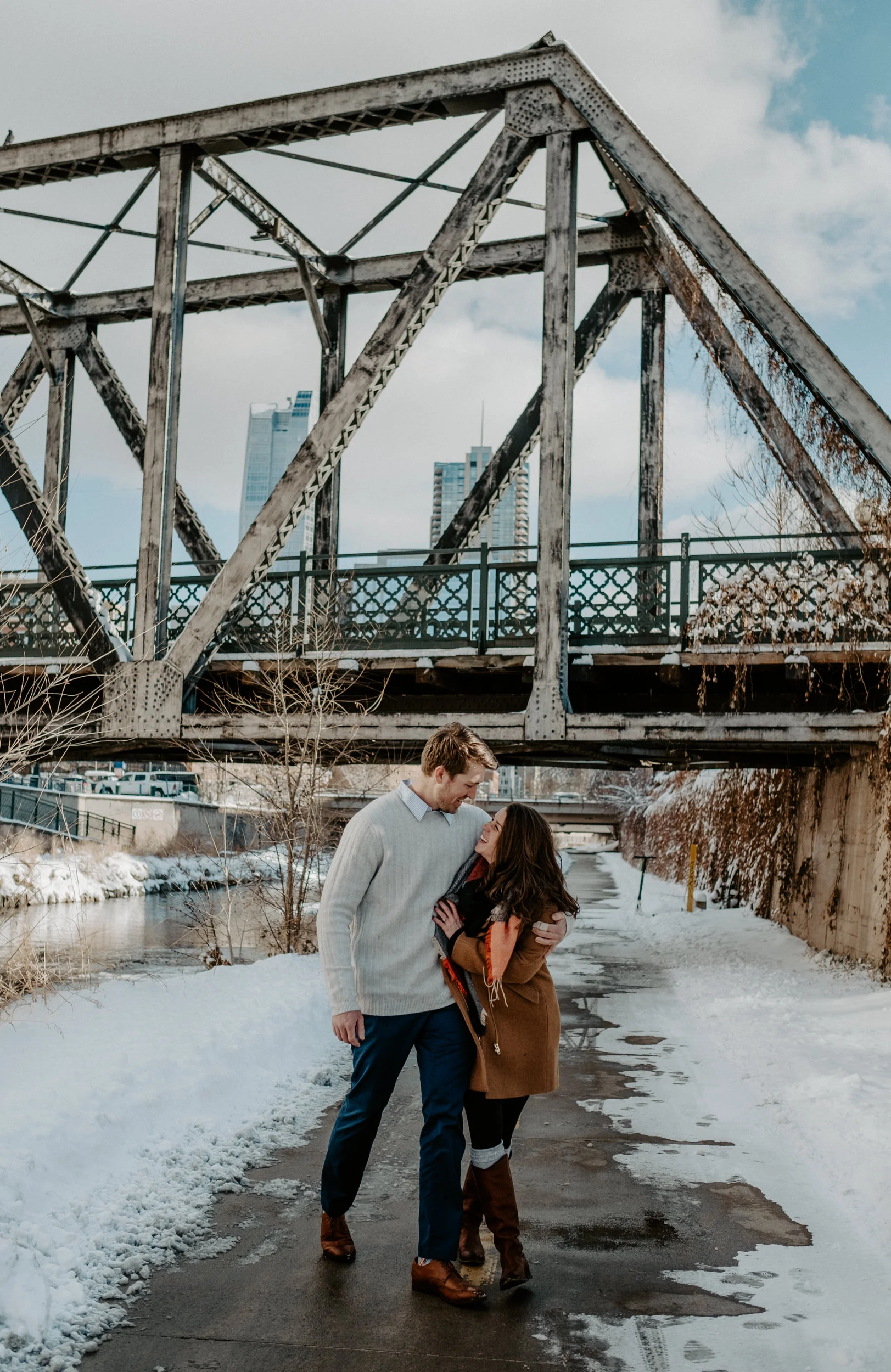  Downtown Denver urban engagement session location. Colorado wedding photographer. Denver engagement photography. 