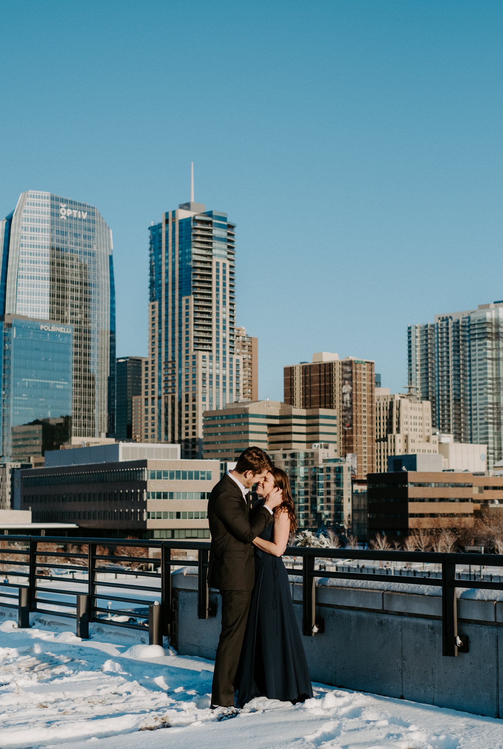  Denver, Colorado engagement photographer. Downtown urban engagement session. Rooftop engagement photos in Denver. 