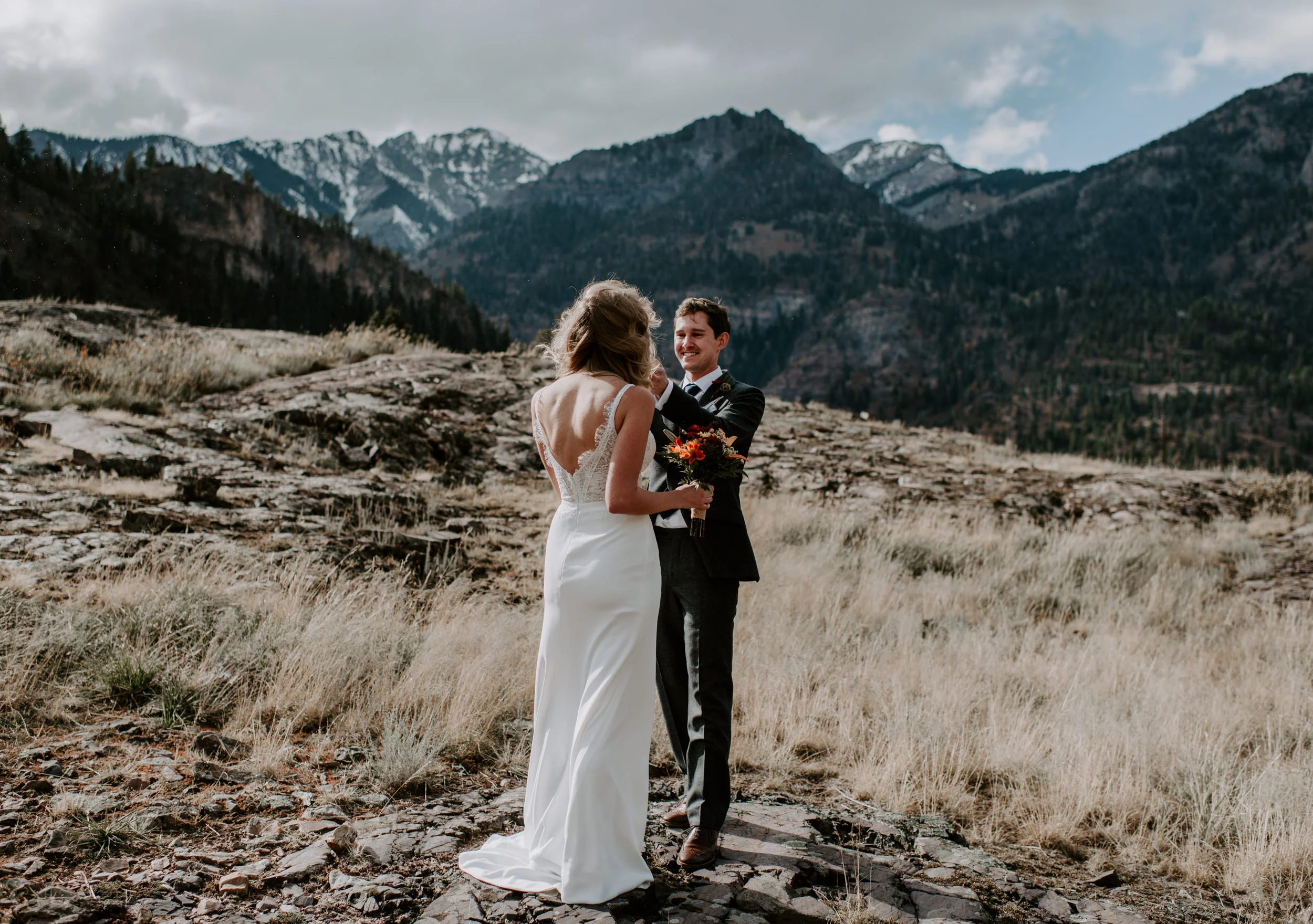  Ouray, Colorado adventure elopement. Bride and groom first look. 