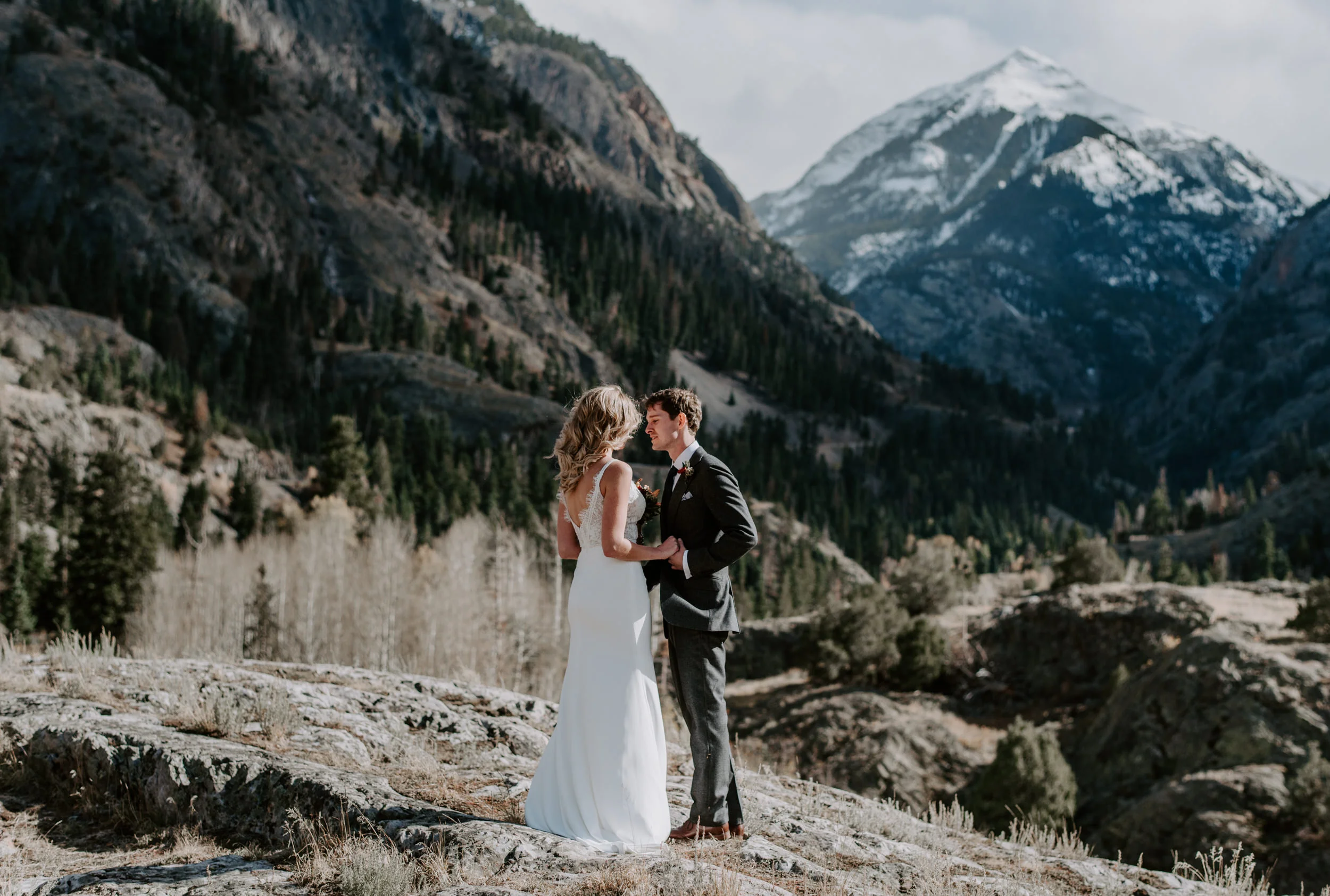  Hiking mountain elopement in Colorado. Ouray, Colorado wedding photographer. 