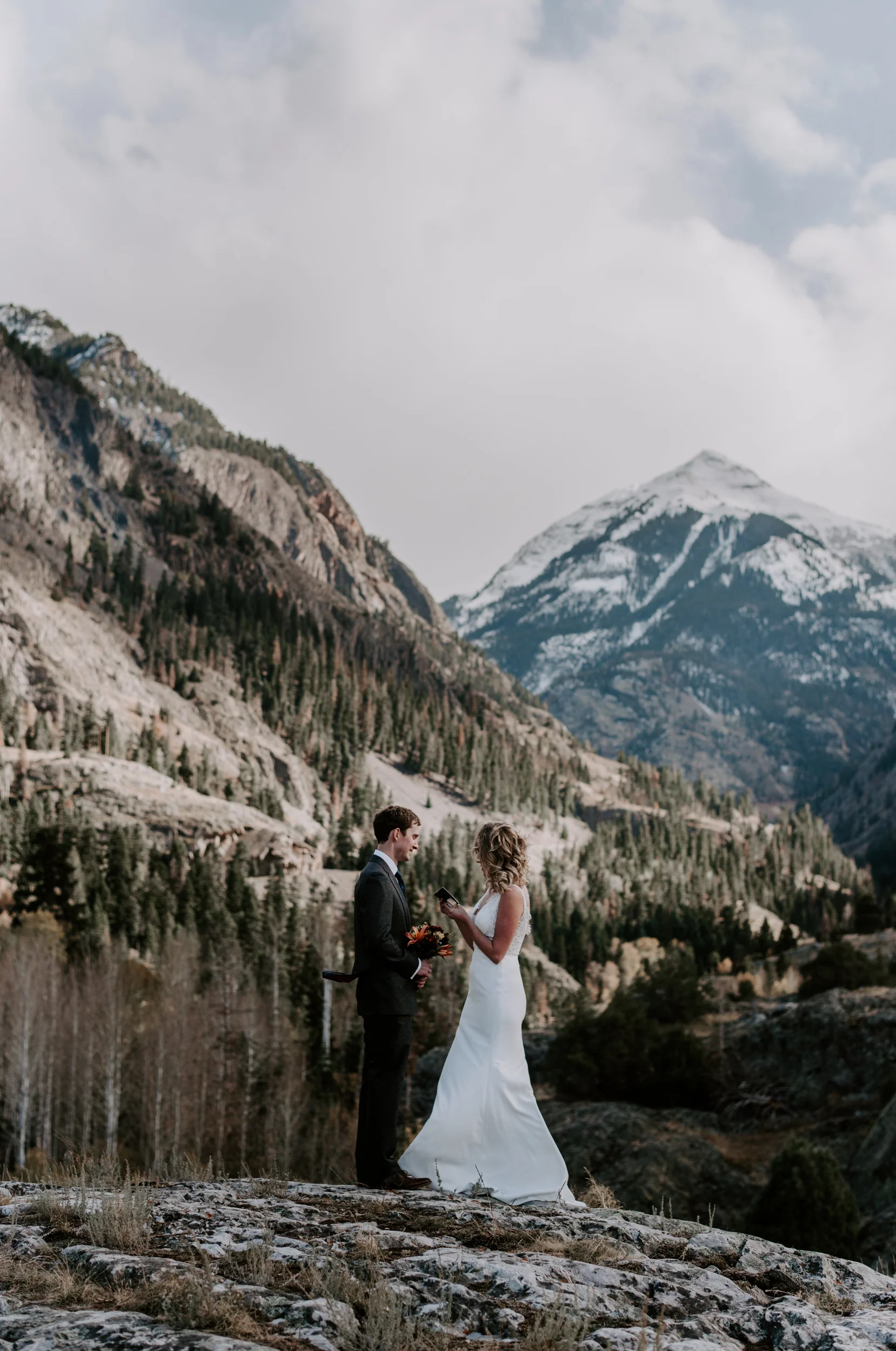 Wedding ceremony. Ouray, Colorado intimate wedding. Ouray wedding photographer. Telluride, Colorado elopement. 
