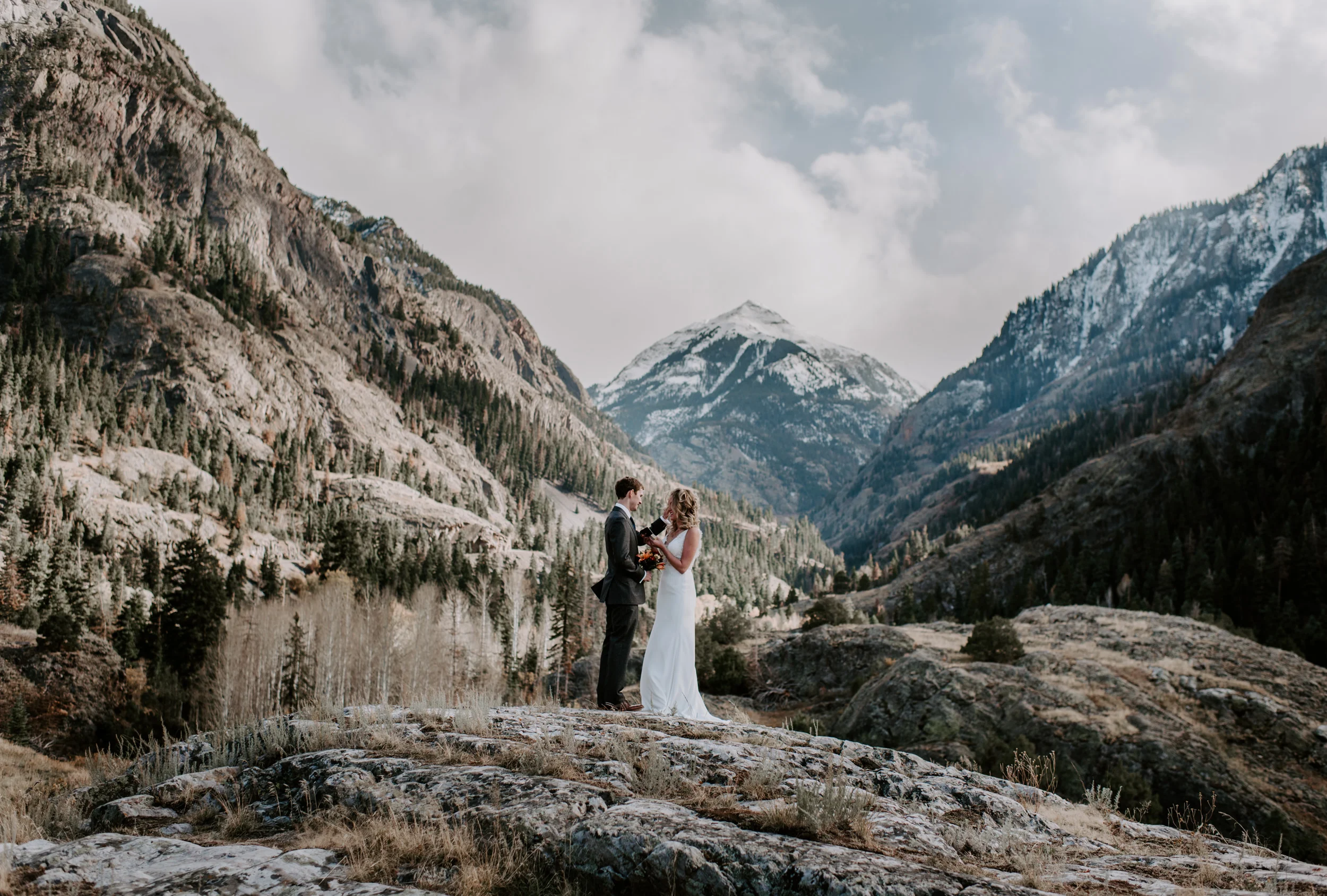  Ouray, Colorado adventure elopement. Wedding ceremony in the mountains. Telluride wedding. 