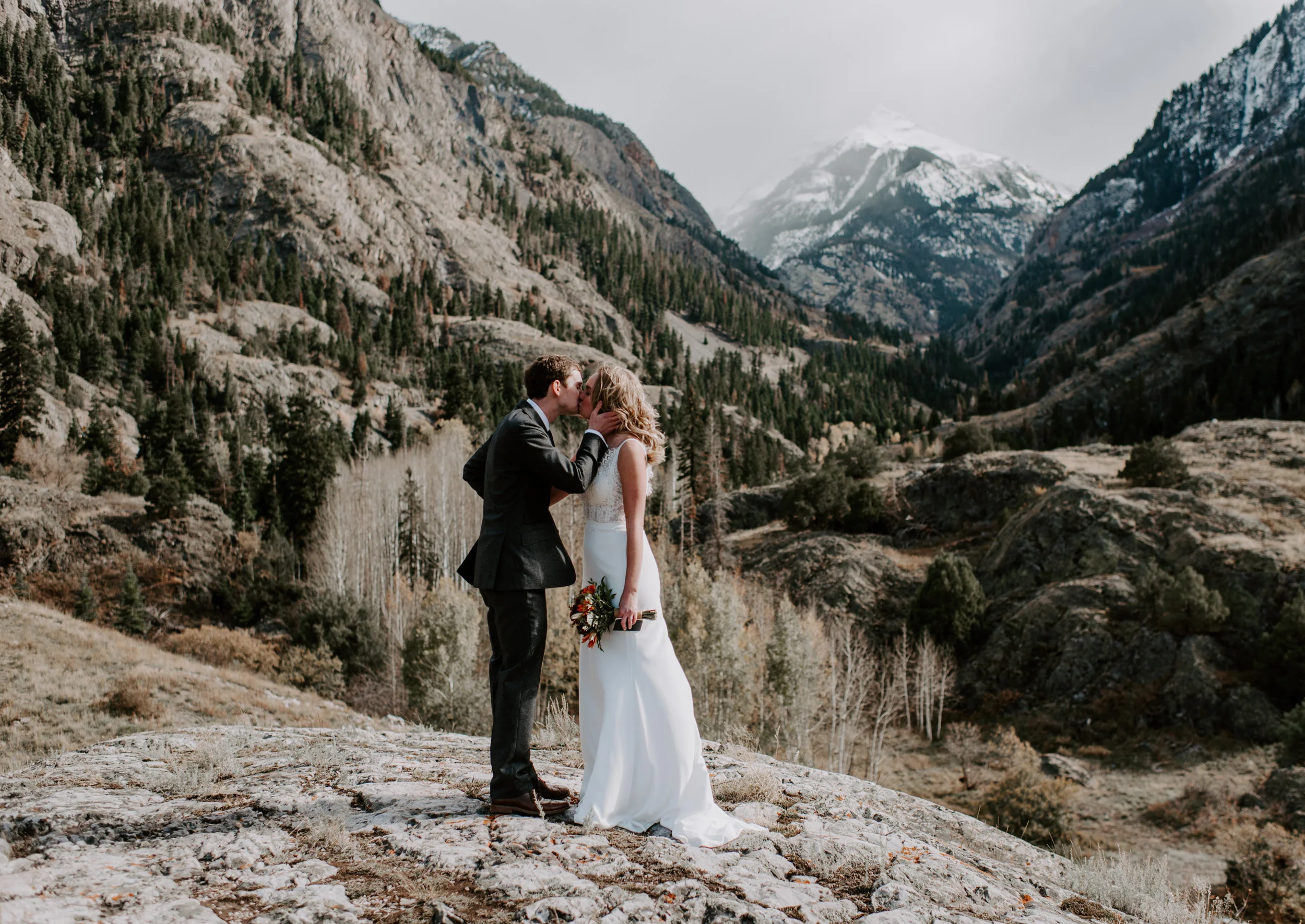  Ouray, Colorado elopement first kiss. Ouray wedding photography. 
