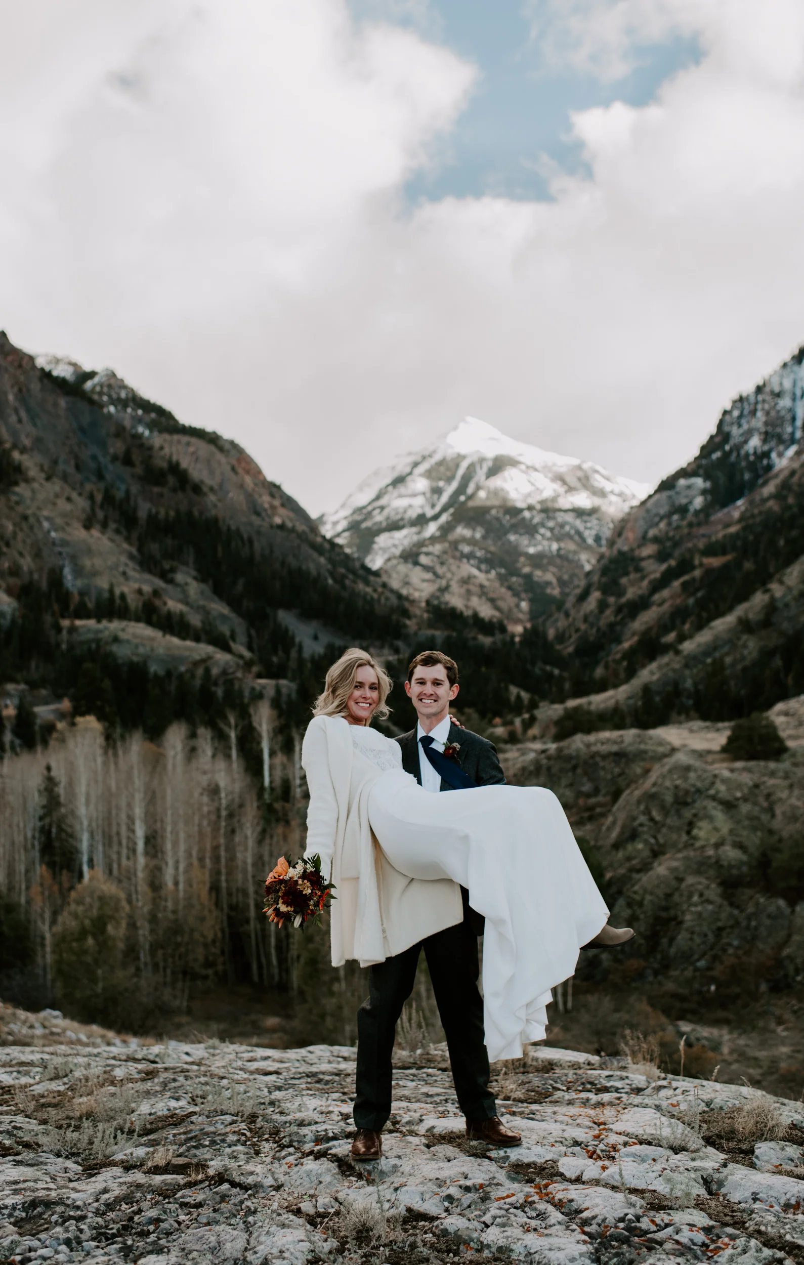  Colorado elopement photography. Denver wedding photographer. Colorado adventure elopement photos. 