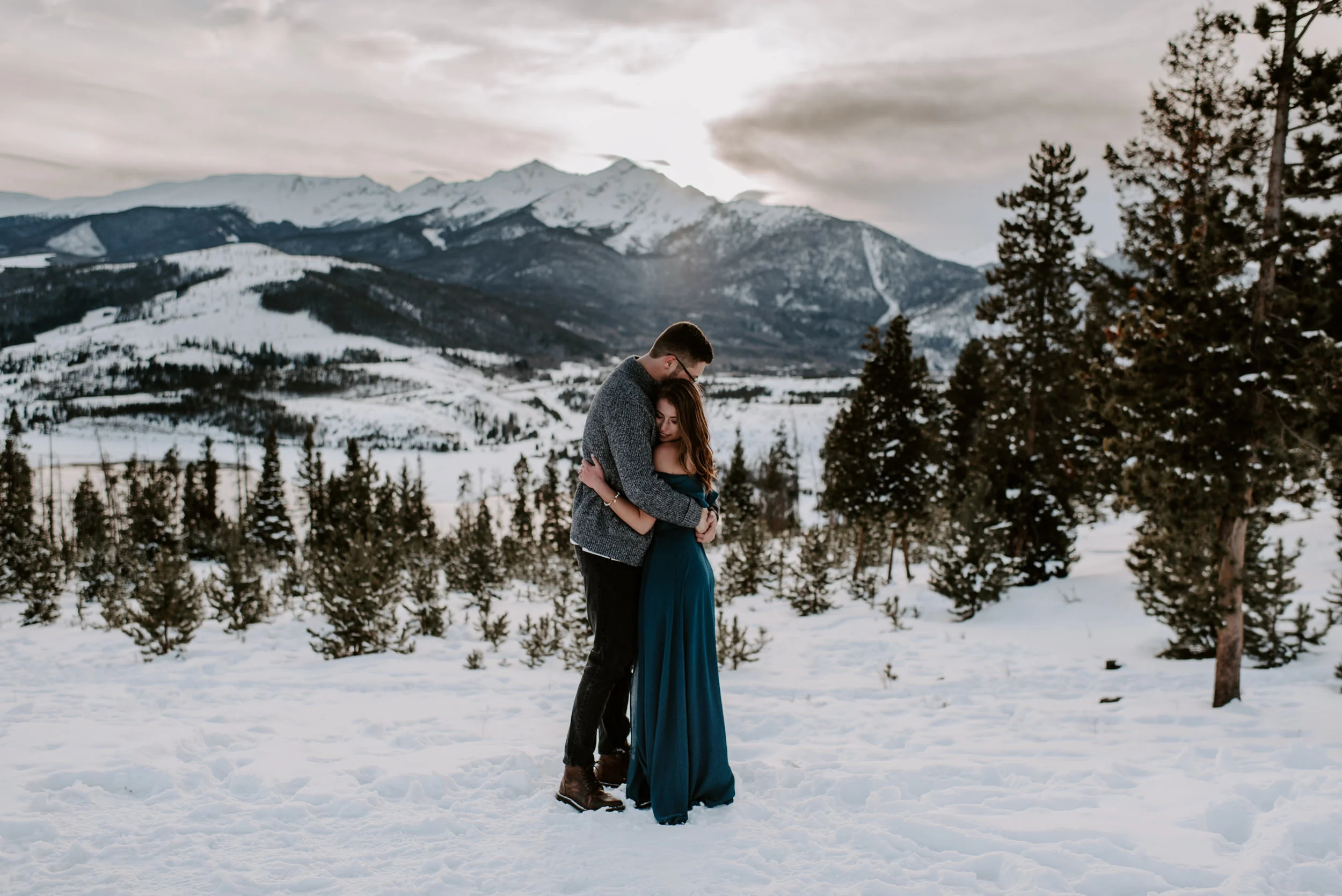  Sunset engagement photos at Sapphire Point Overlook in Breckenridge, Colorado by Alyssa Reinhold. 