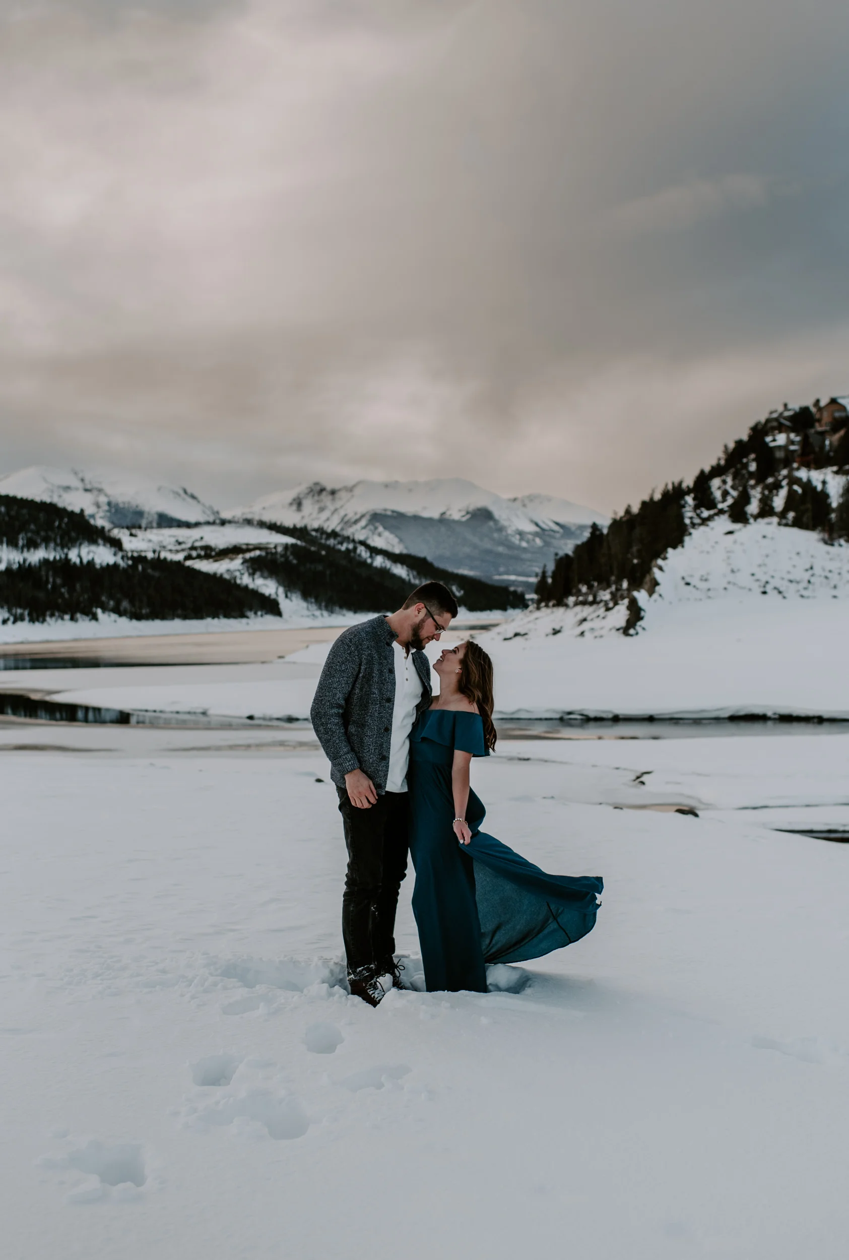  Adventure engagement session in Breckenridge, Colorado. Engagement photos at Lake Dillon. Colorado mountain wedding and elopement photography. 